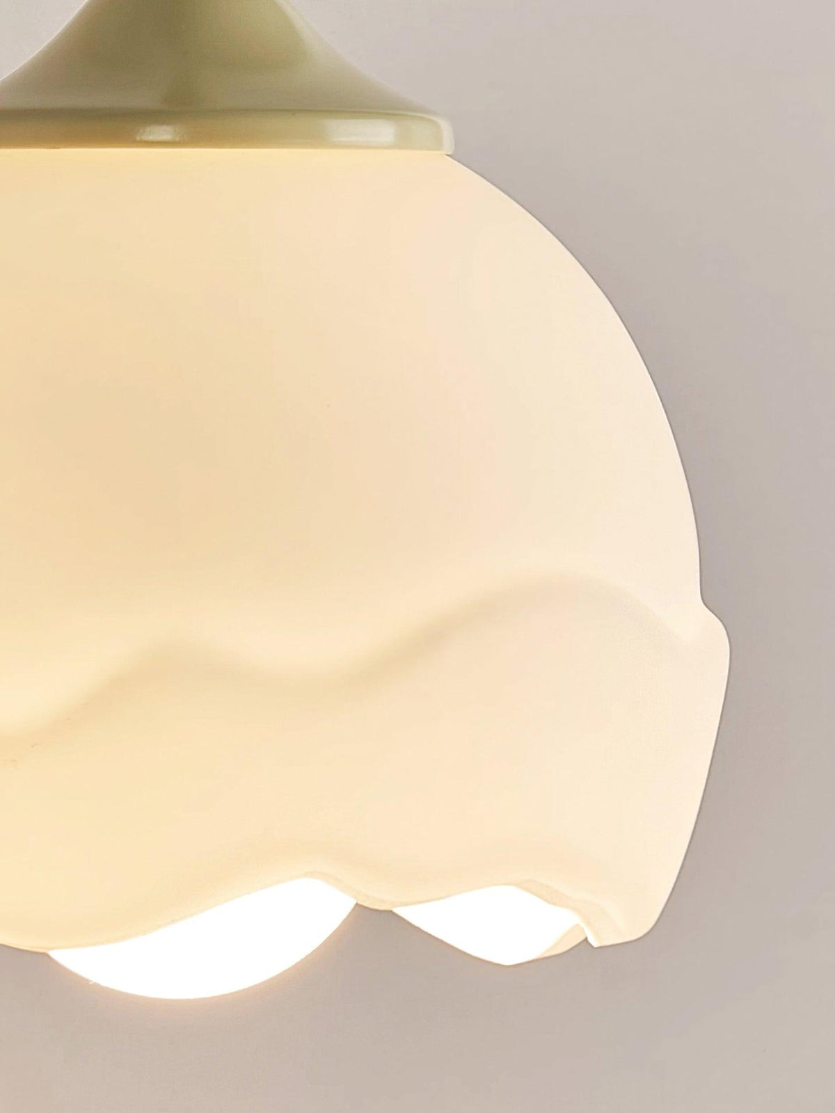 Velorenne Glass Elegant Wall Lamp