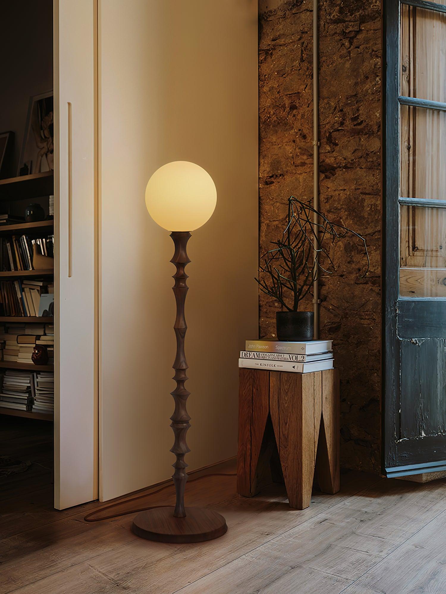 Vilten Elegant Wood Floor Lamp
