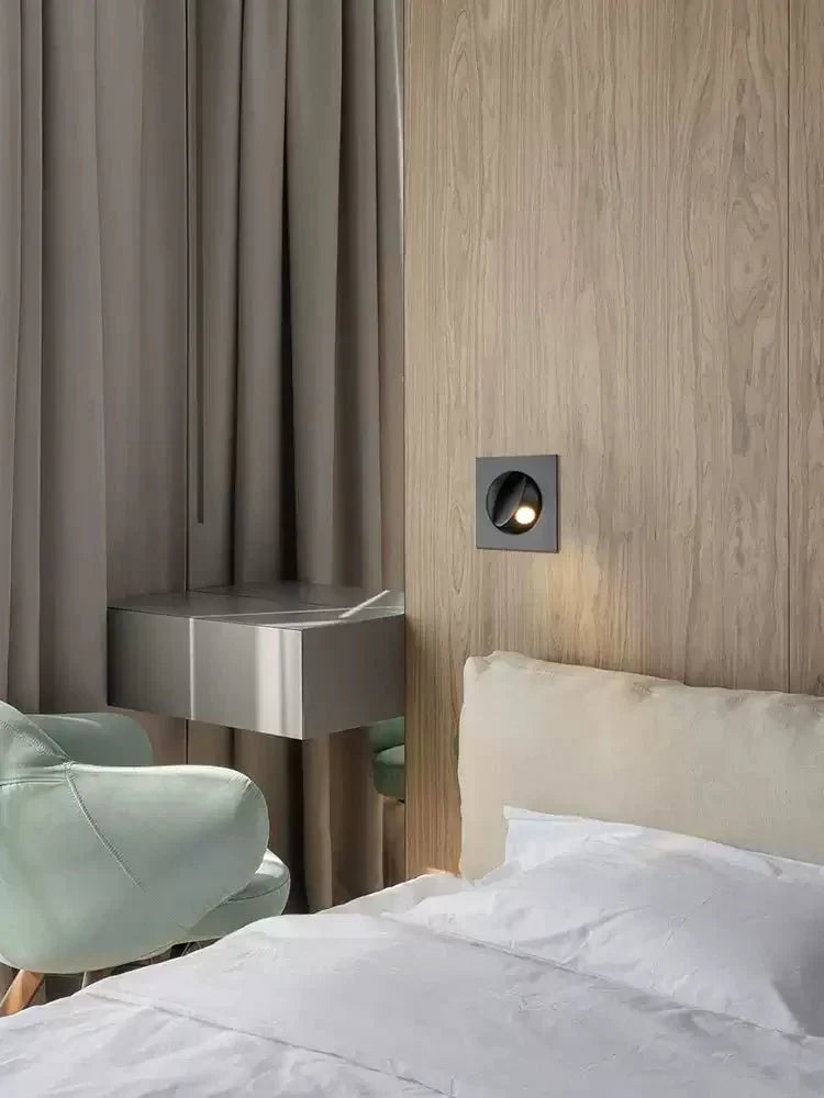 Evander Recessed Rotatable Sconce