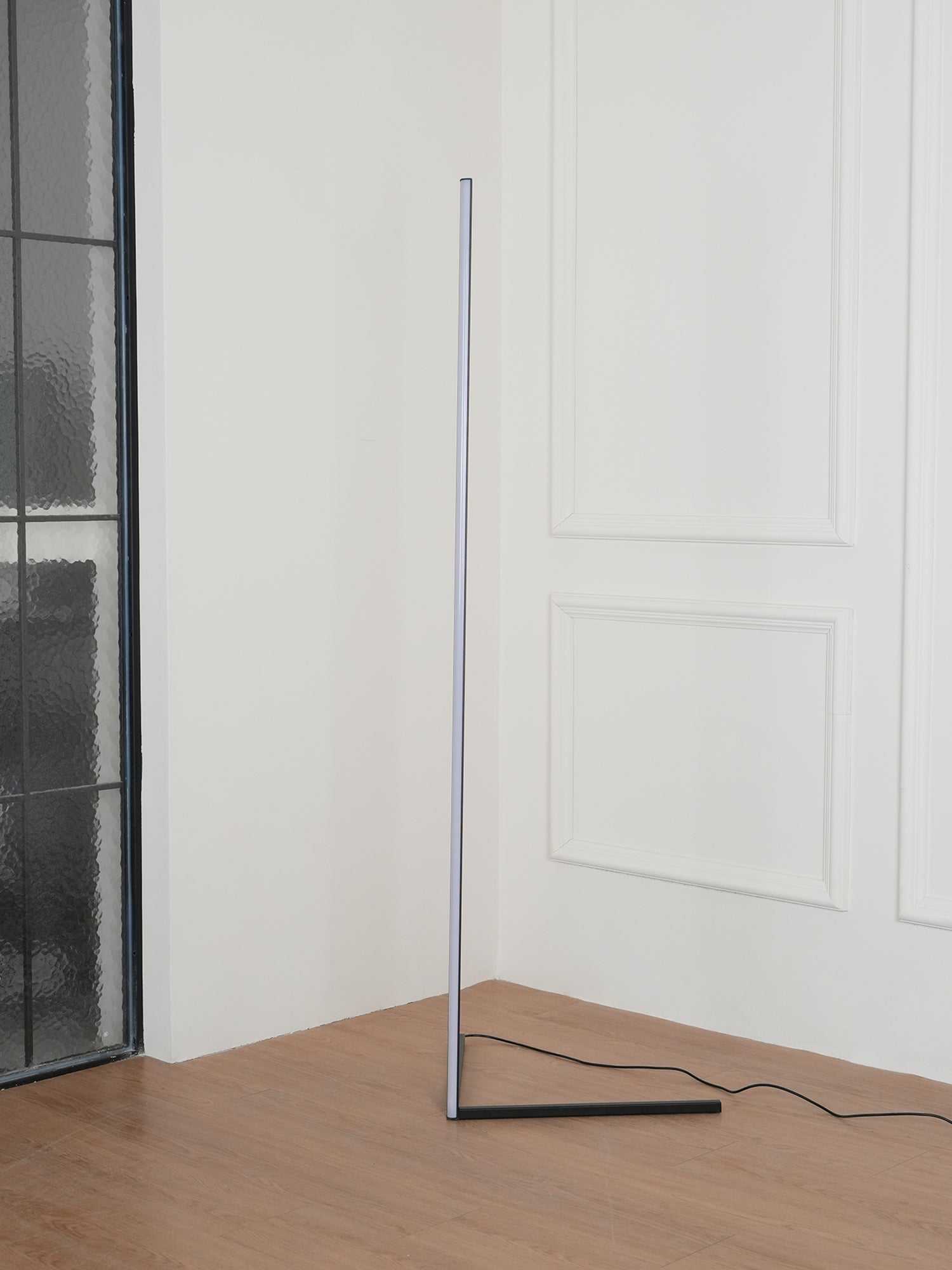 Seleina Minimalist Floor Lamp