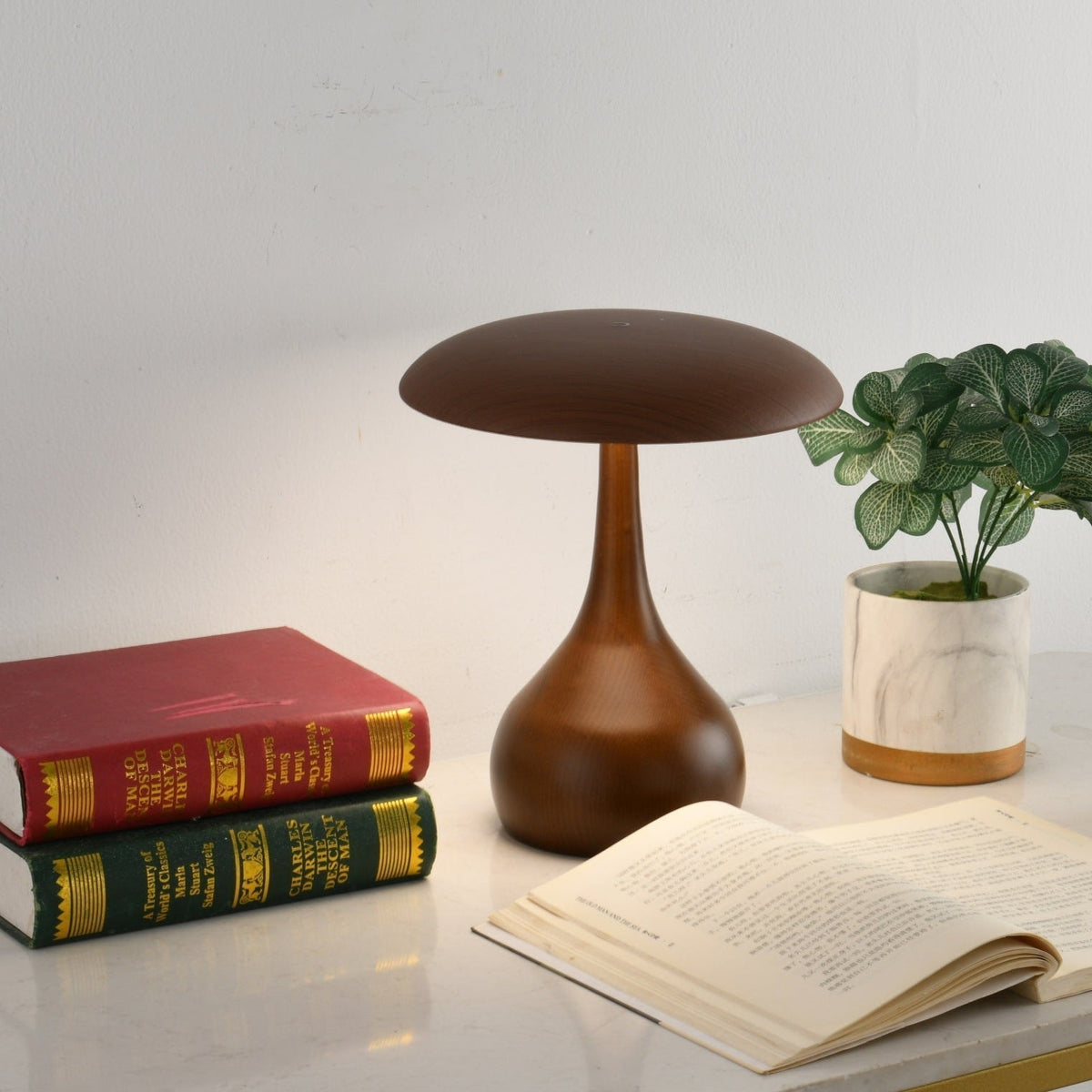 Orbis Vintage Wood Table Lamp