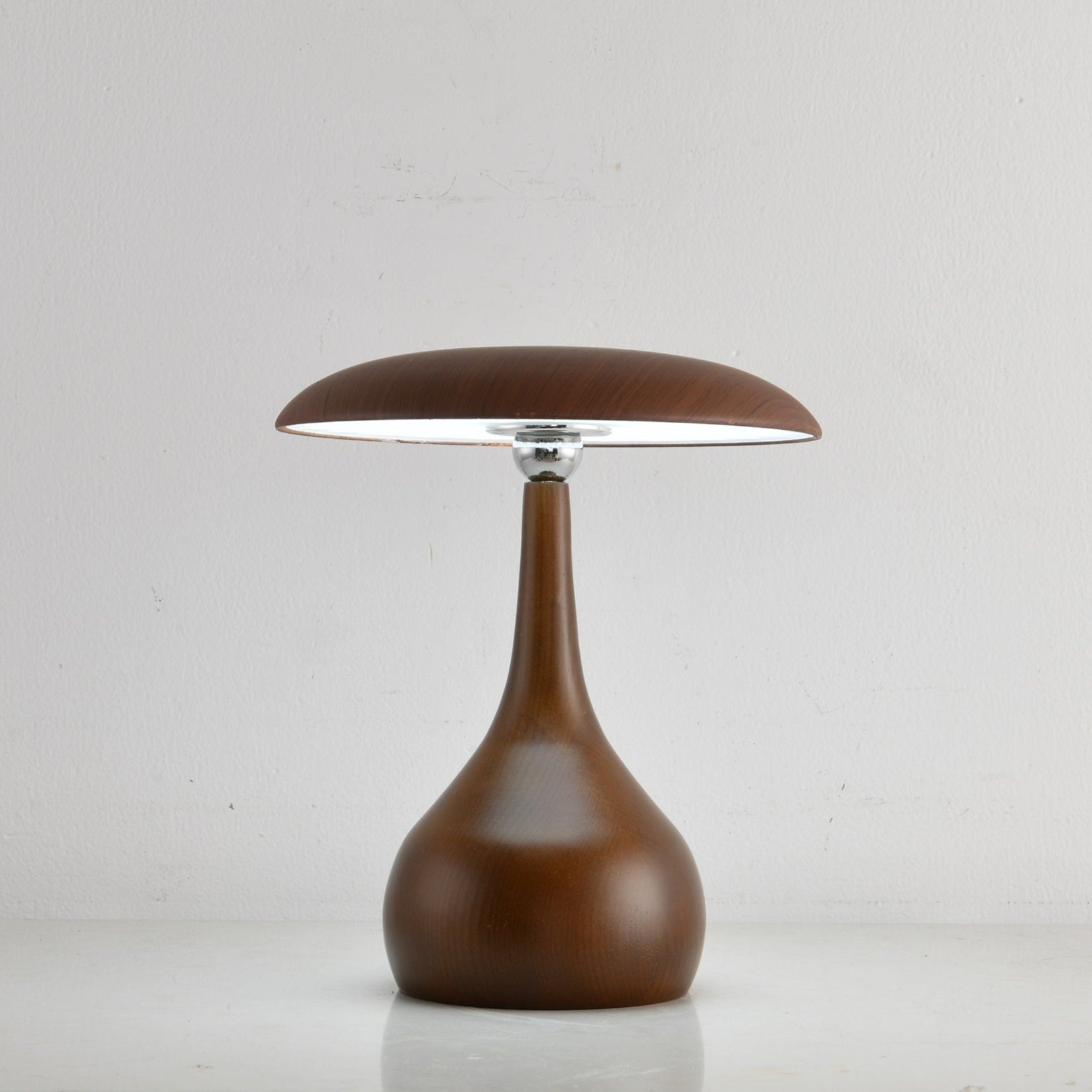 Orbis Vintage Wood Table Lamp