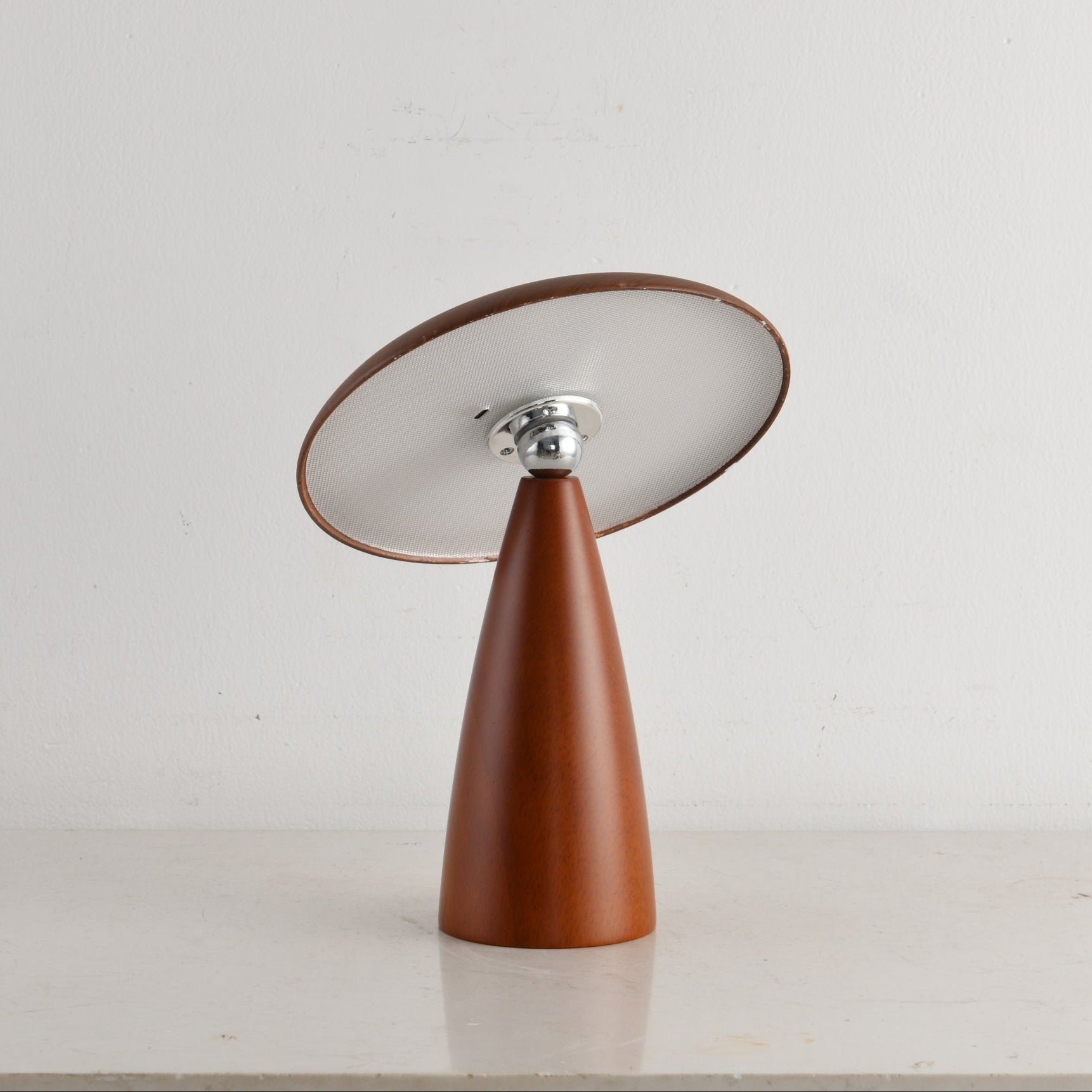 Orbis Vintage Wood Table Lamp