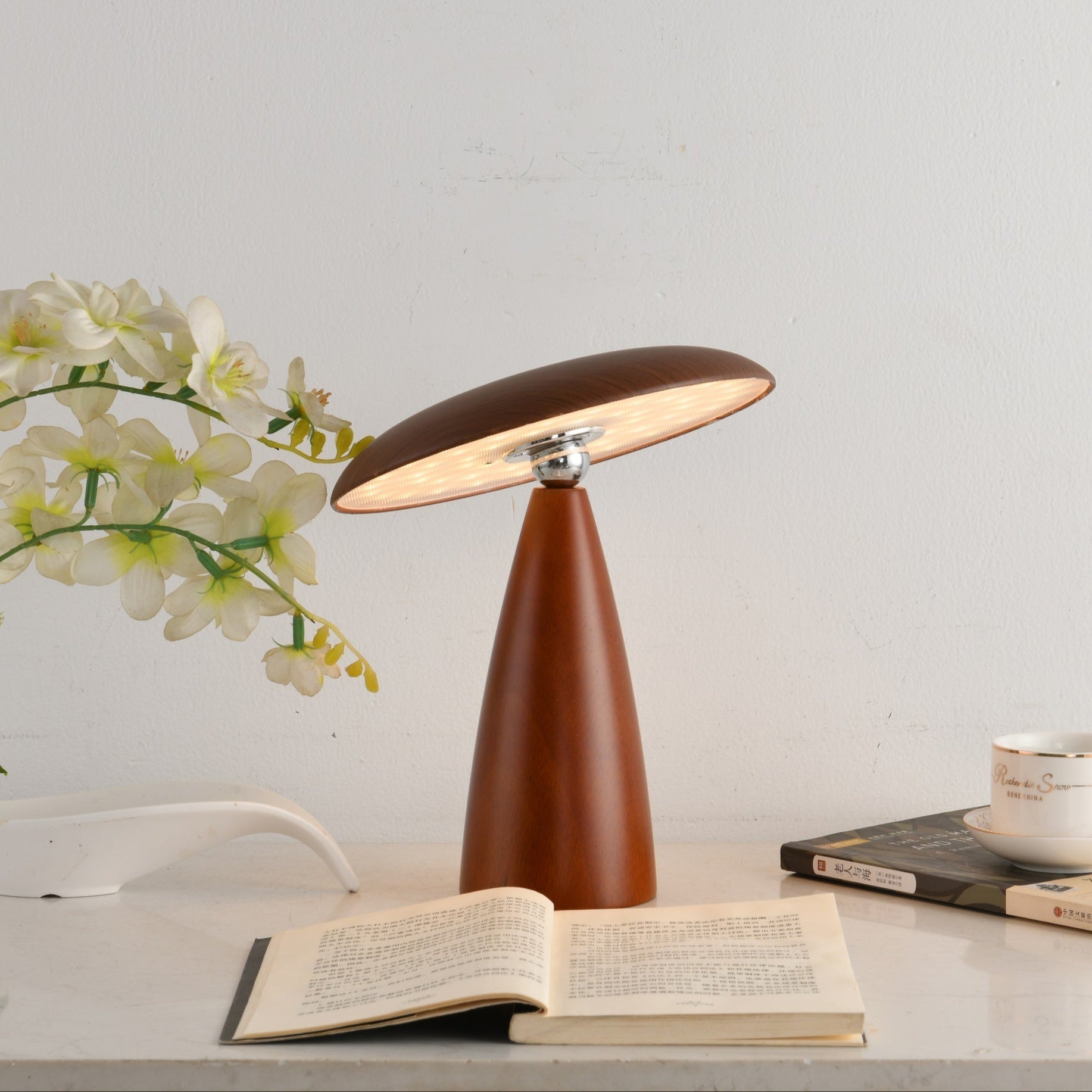 Orbis Vintage Wood Table Lamp
