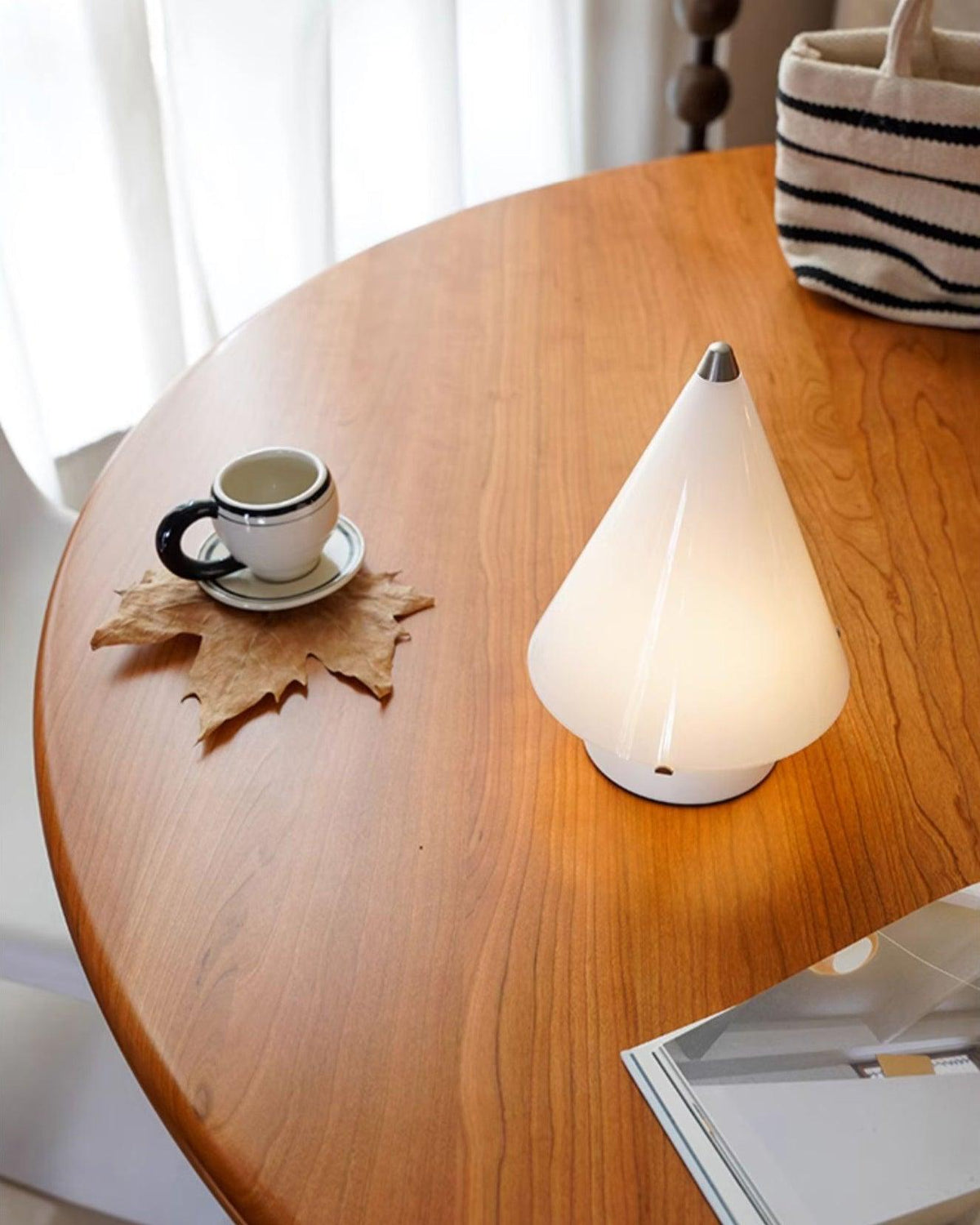 Lrtvin Minimalist Glass Table Lamp