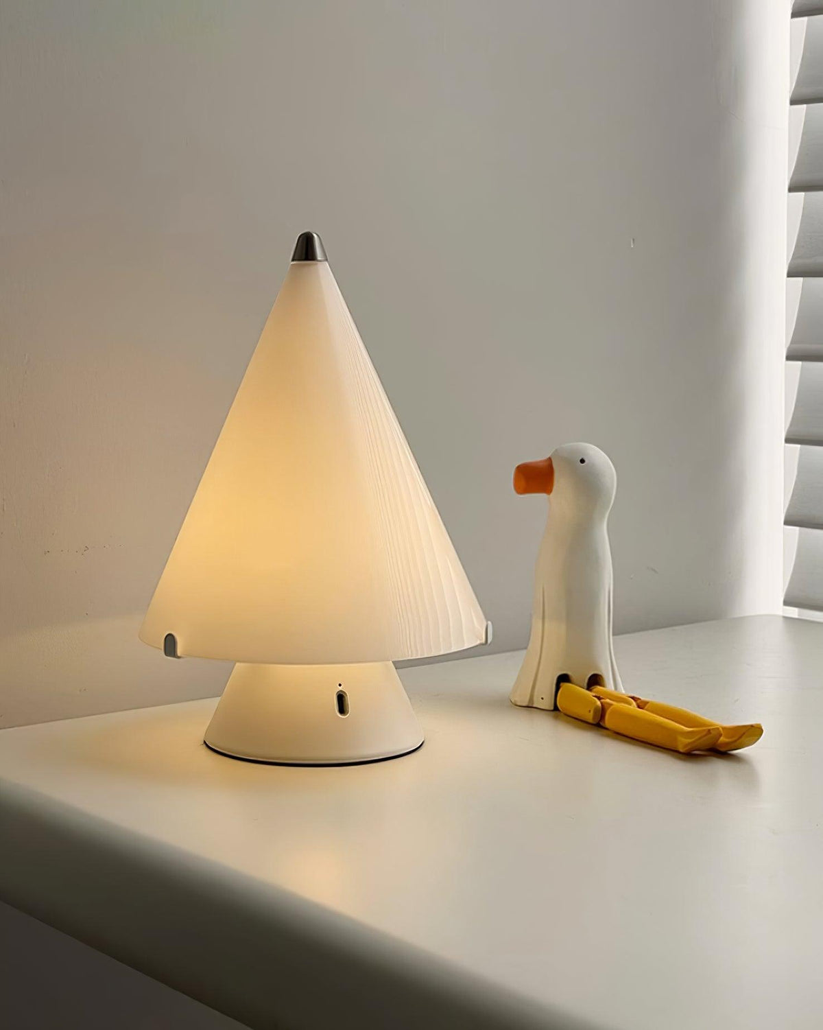Lrtvin Minimalist Glass Table Lamp