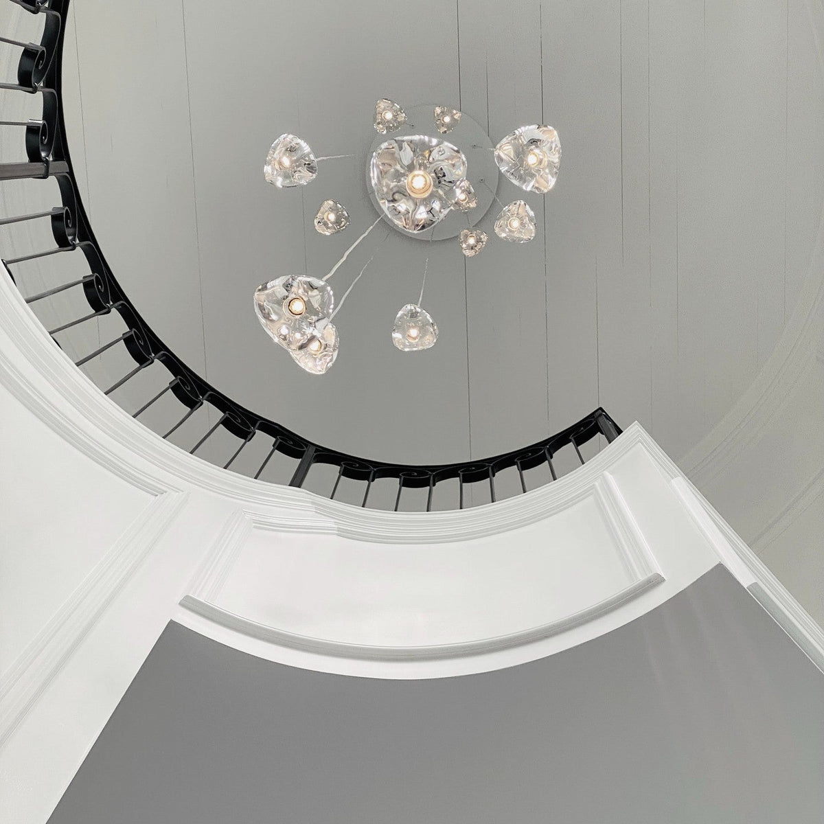 Gevlin Postmodern Luxury Cherry Crystal Pendant Lamp