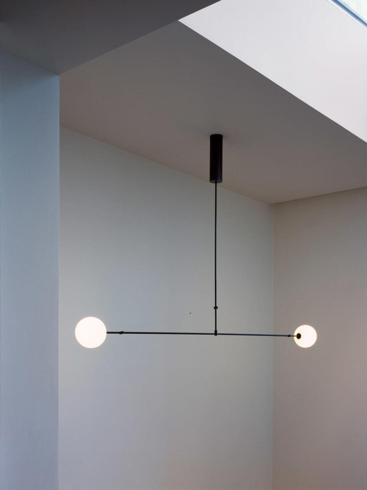 Viraiseon Chandelier Mobile Black Minimalist