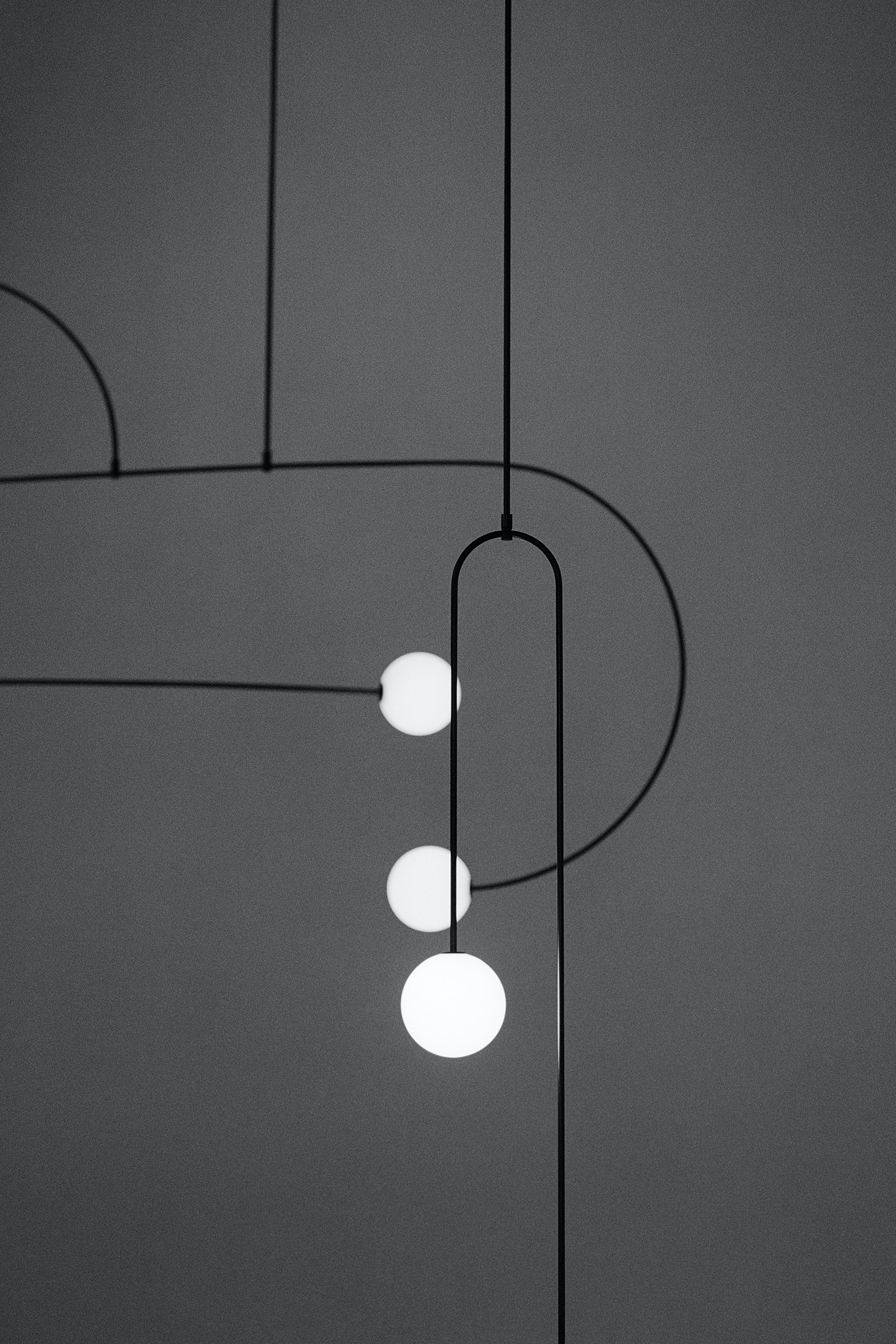Viraiseon Chandelier Mobile Black Minimalist