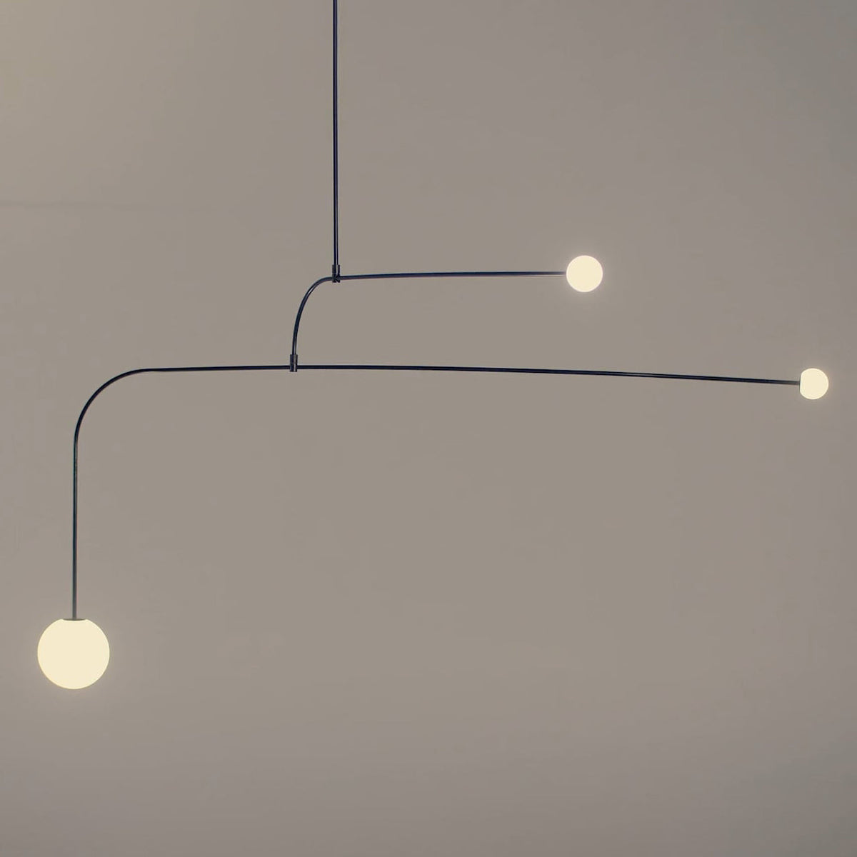 Viraiseon Chandelier Mobile Black Minimalist