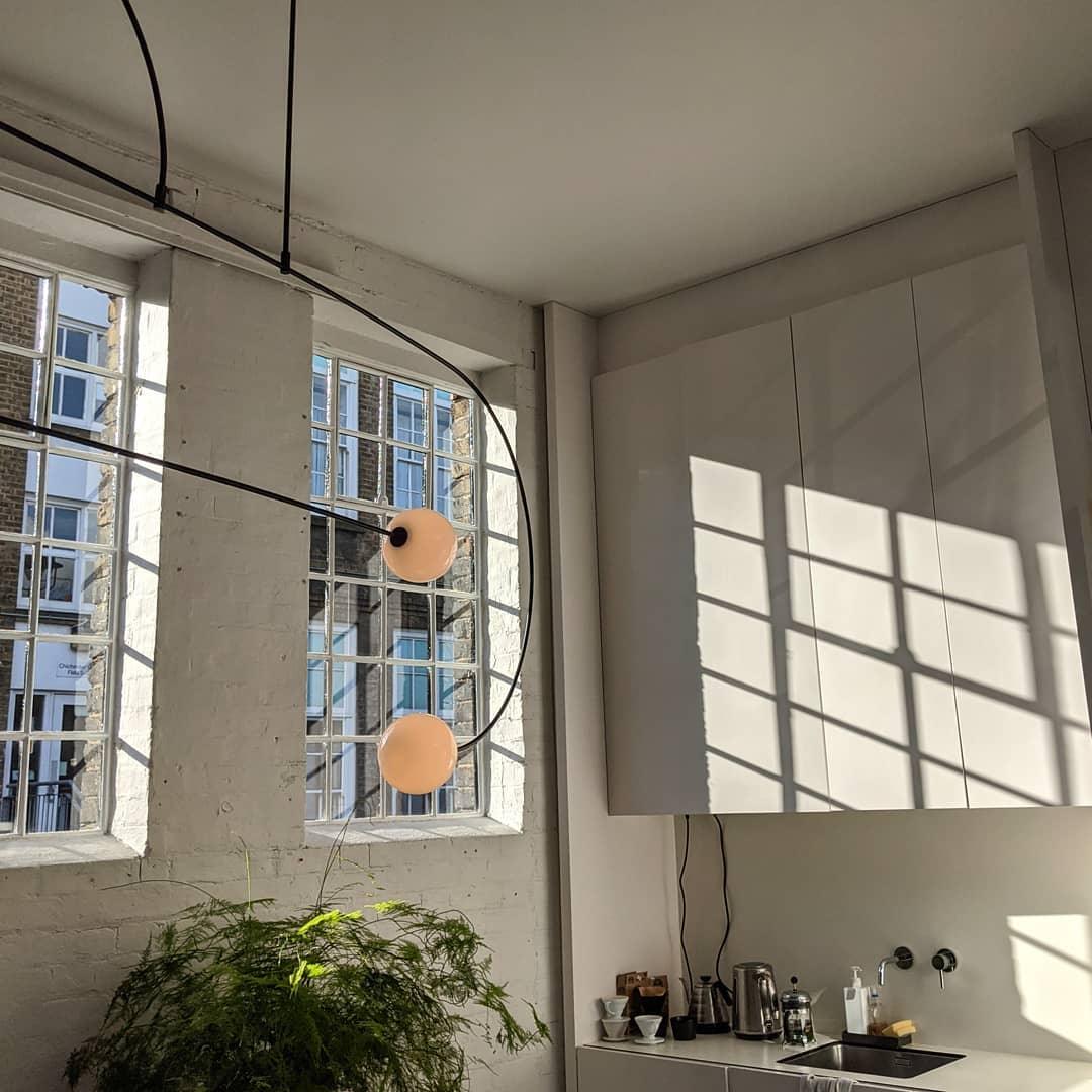 Viraiseon Chandelier Mobile Black Minimalist