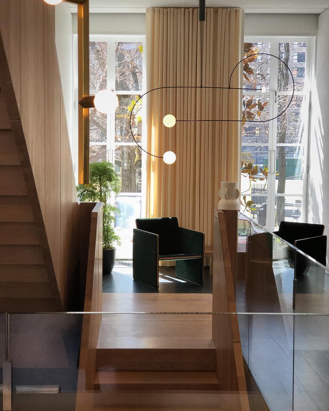 Viraiseon Chandelier Mobile Black Minimalist