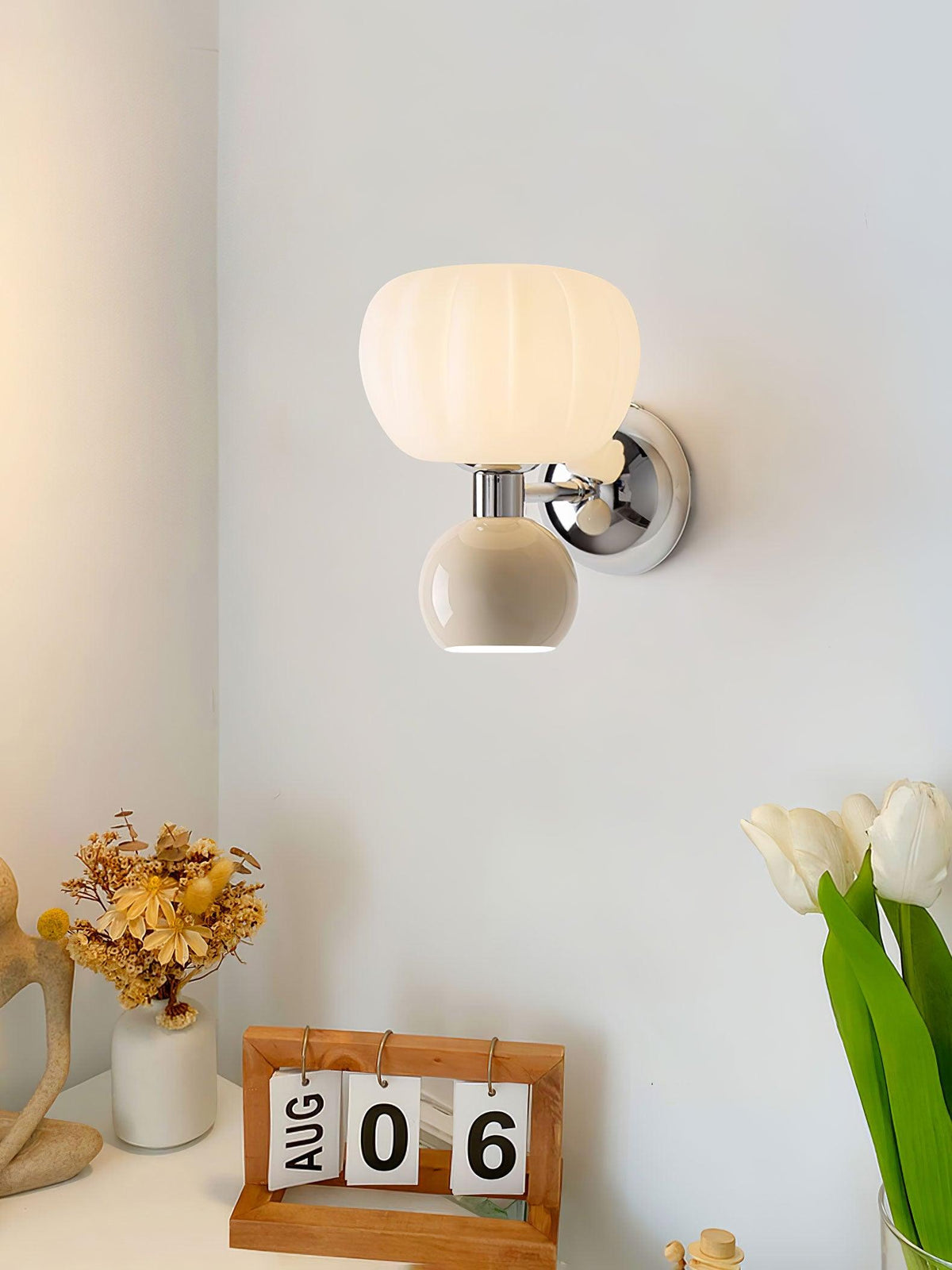 Jorvin Nordic Art Cream Plastic Sconce Wall lamp
