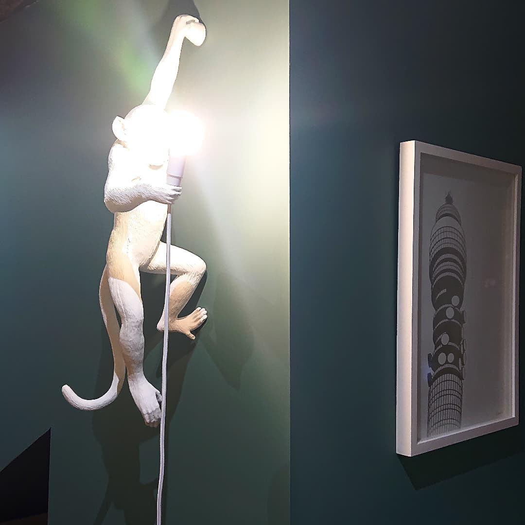 Bnx Art Unique Monkey Resin Wall Lamp