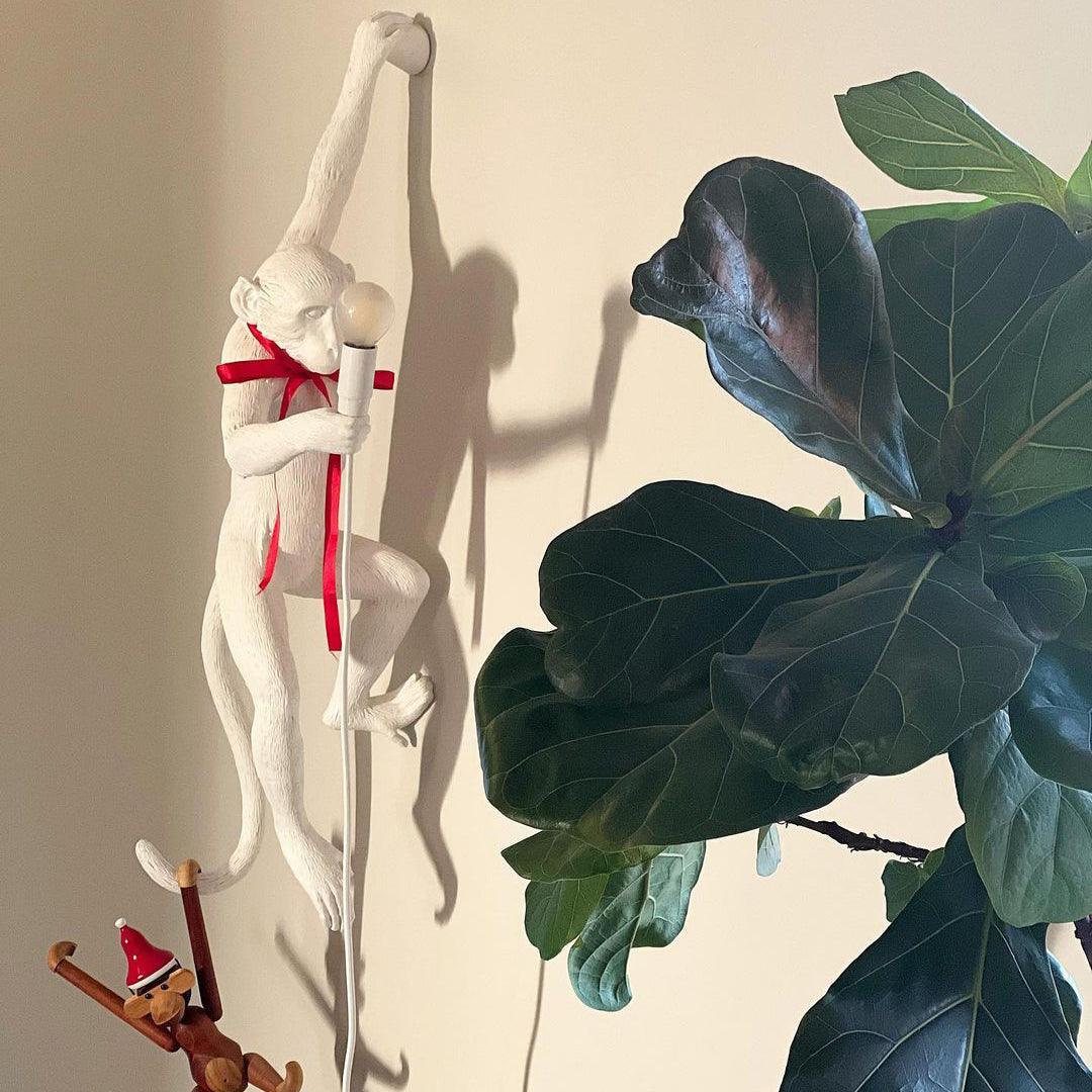 Bnx Art Unique Monkey Resin Wall Lamp