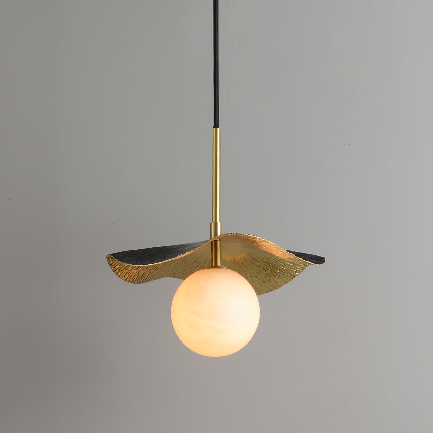 Zaraeen Modern Minimalist Brass Alabaster Pendant Light - Neutral Decor