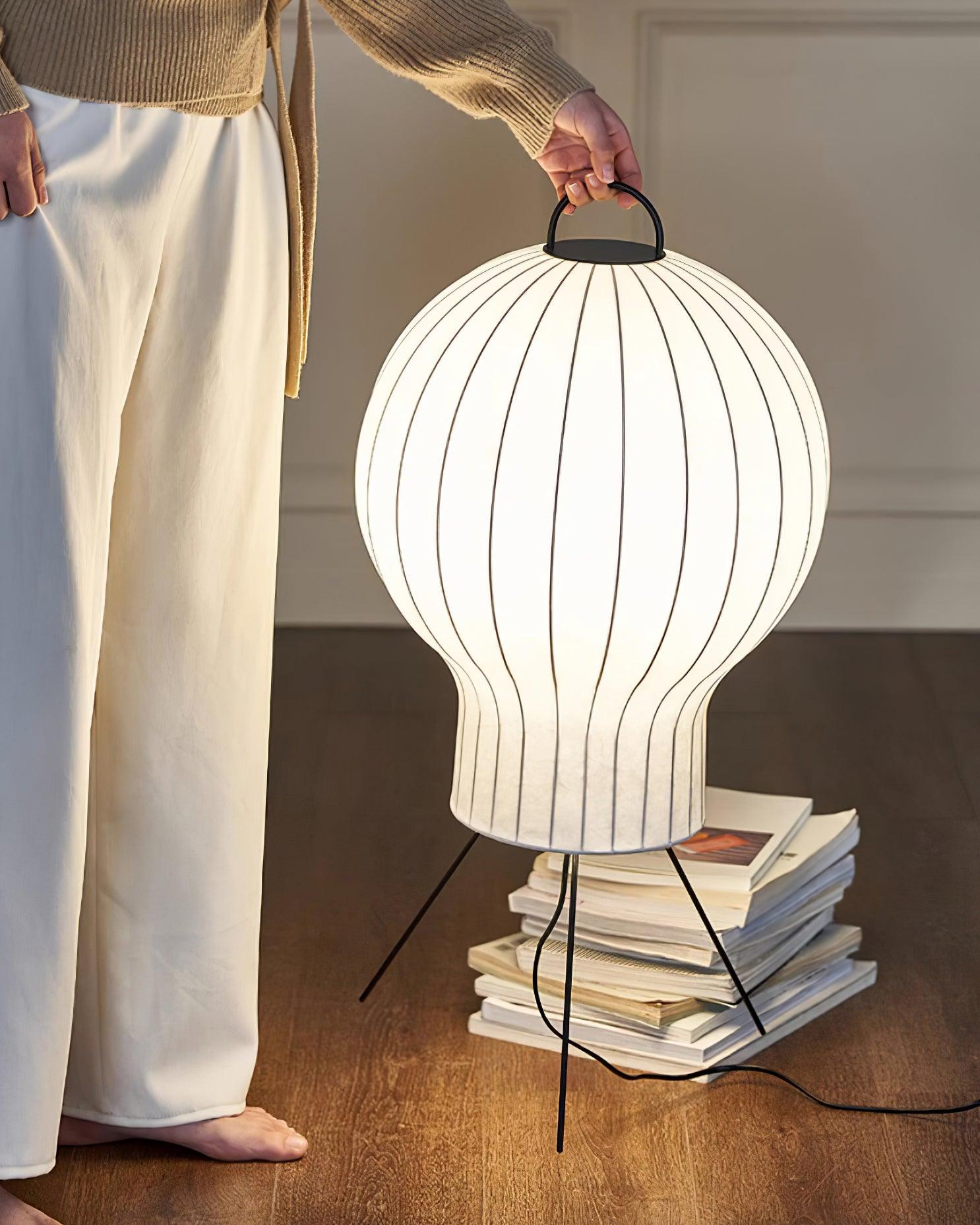 Balloon Minimalist Silk Floor lamp
