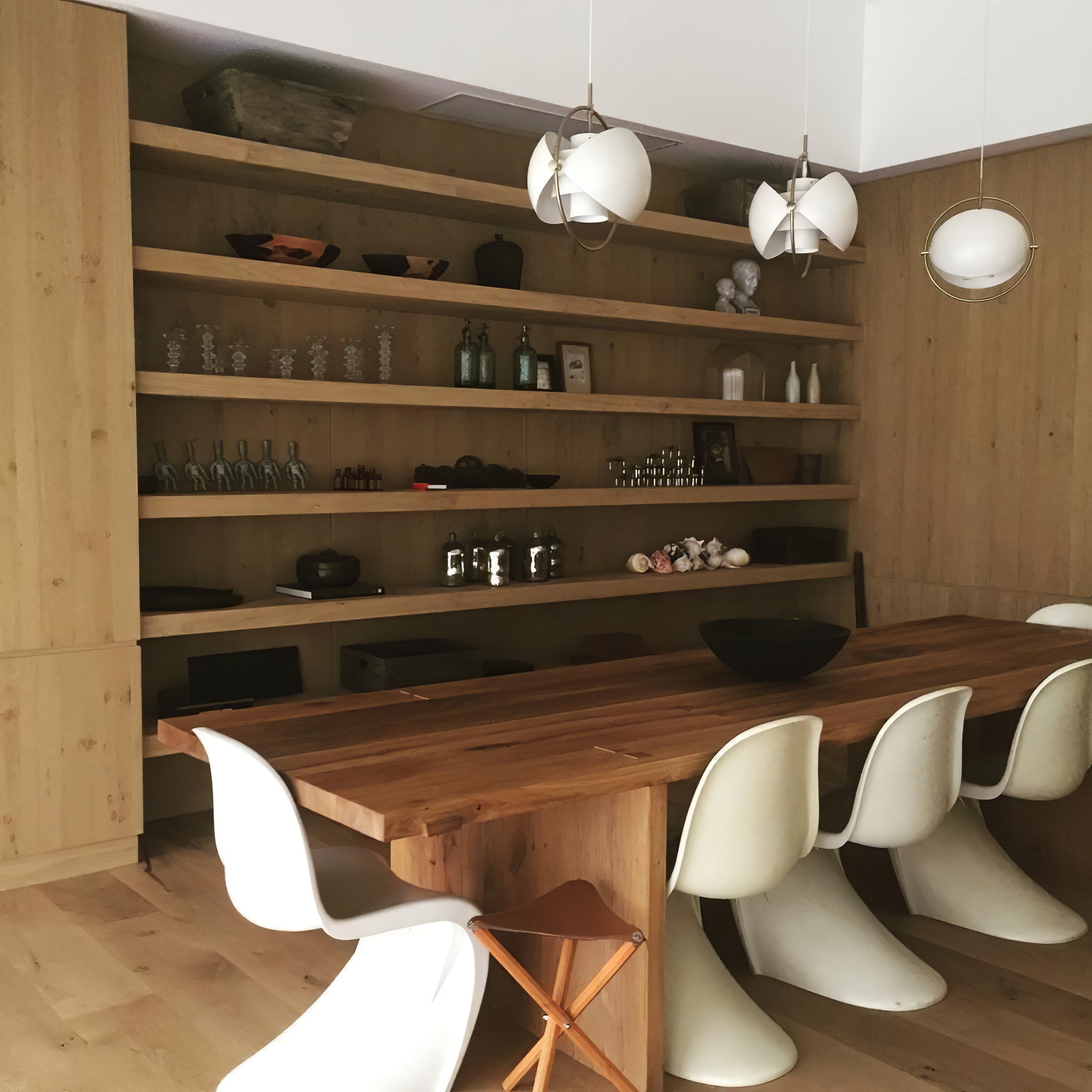 Lustra Pendant Lamp Deformed Ball Golden - Neutral Decor