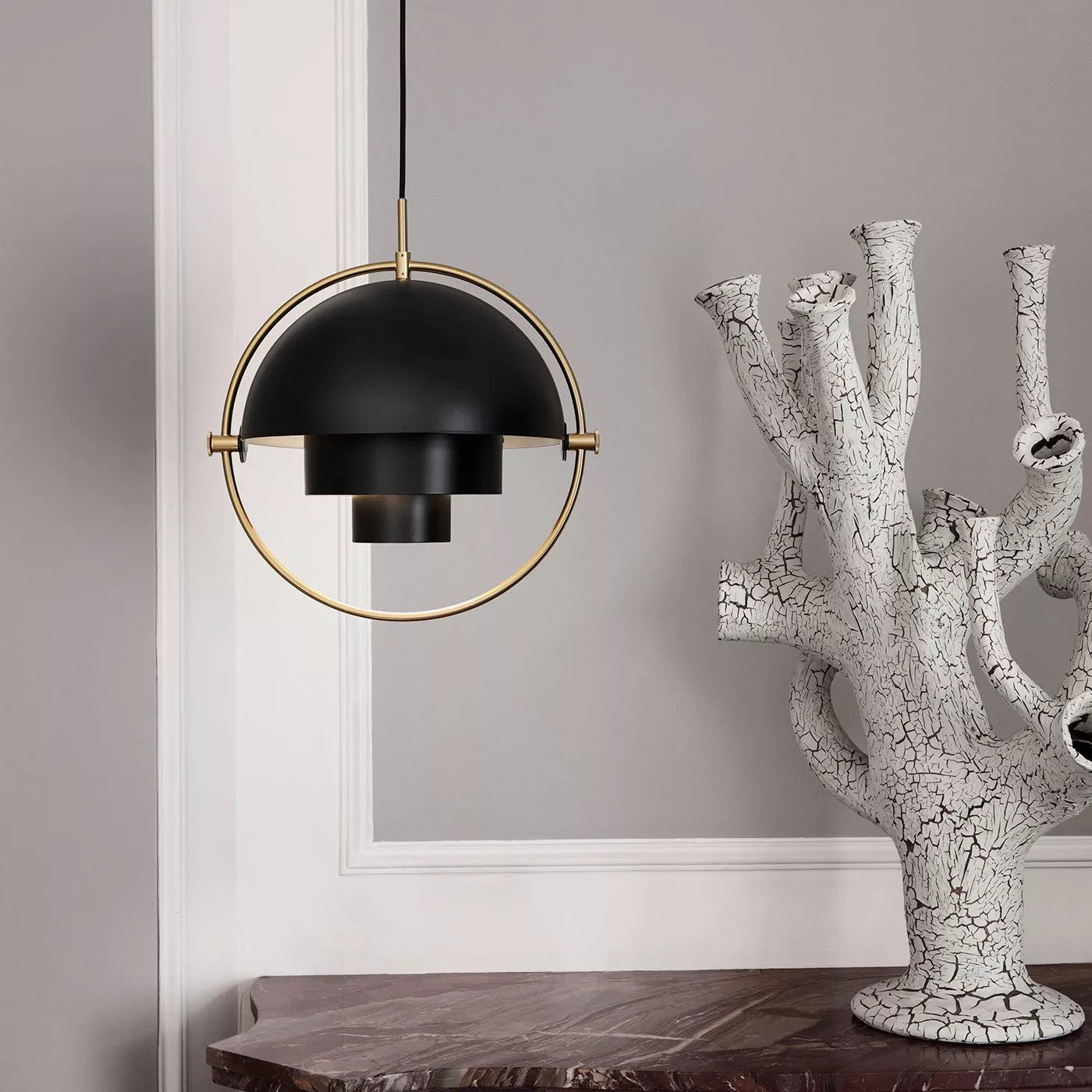 Lustra Pendant Lamp Deformed Ball Golden - Neutral Decor