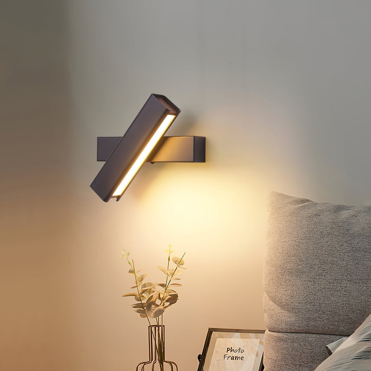 Olvynora Wall Lamp