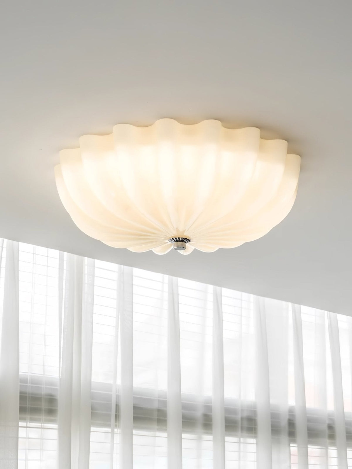 Urelis Ceiling Lamp Murano Blown Glass Shell Inspired