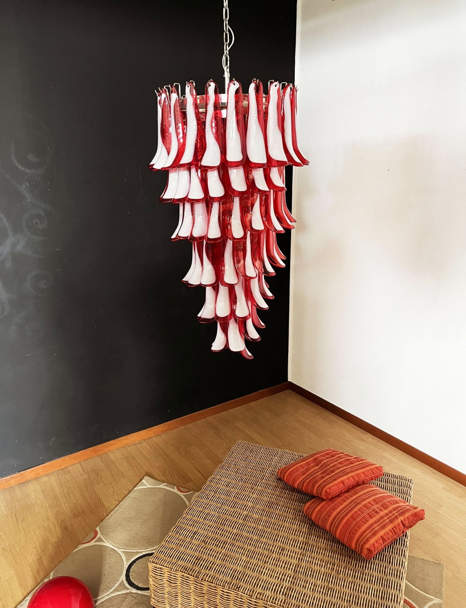 Viraisira Chandelier Red White Murano Spiral Petals