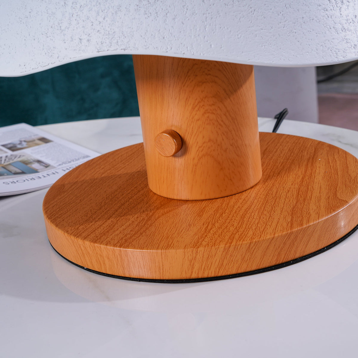 Wond Resin Wood Table Lamp