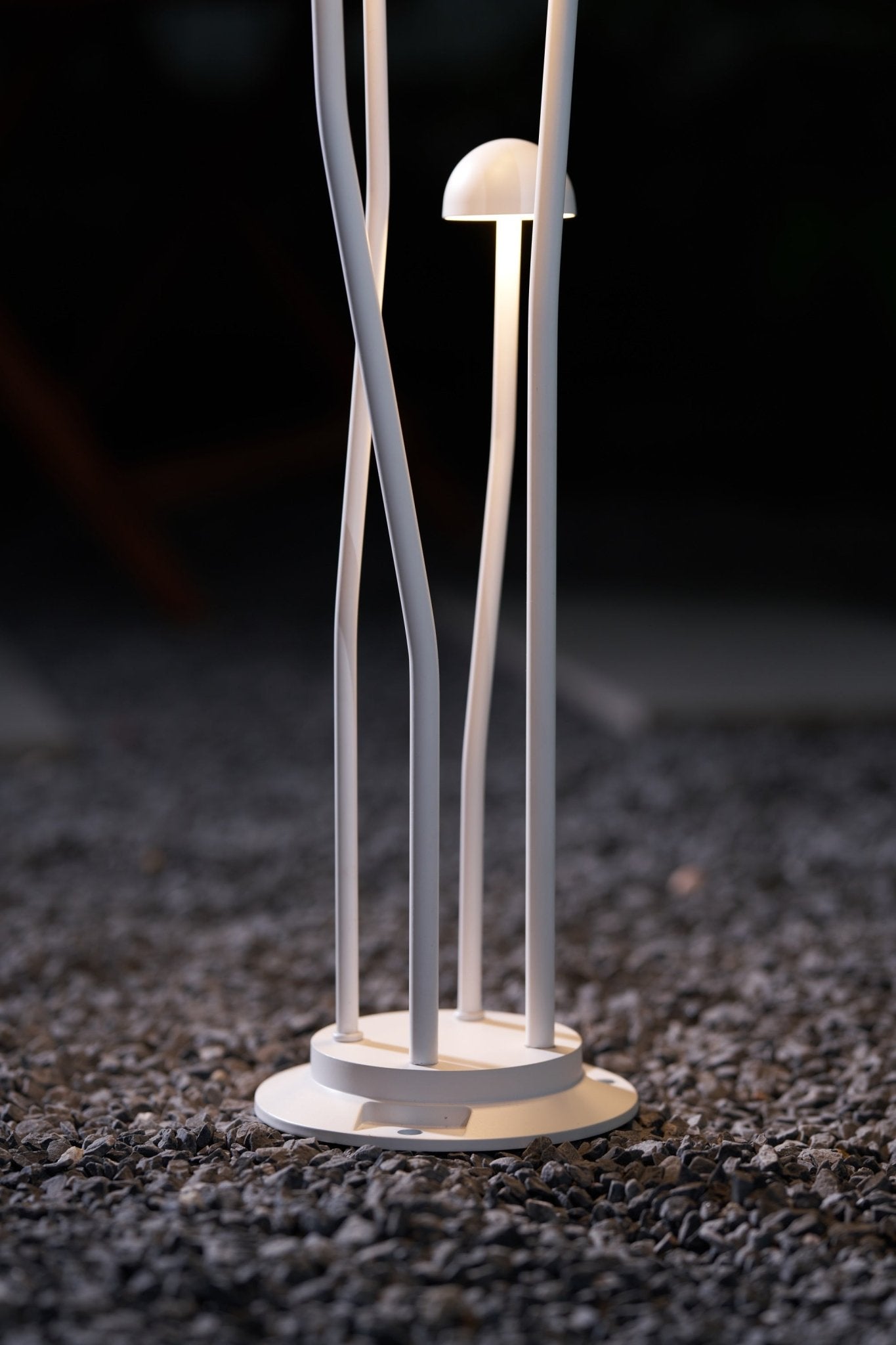 Nolv Outdoor Lamp