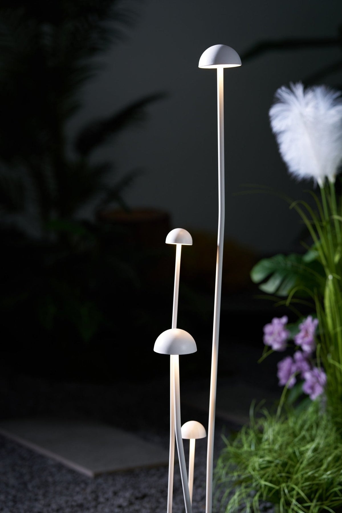 Nolv Outdoor Lamp
