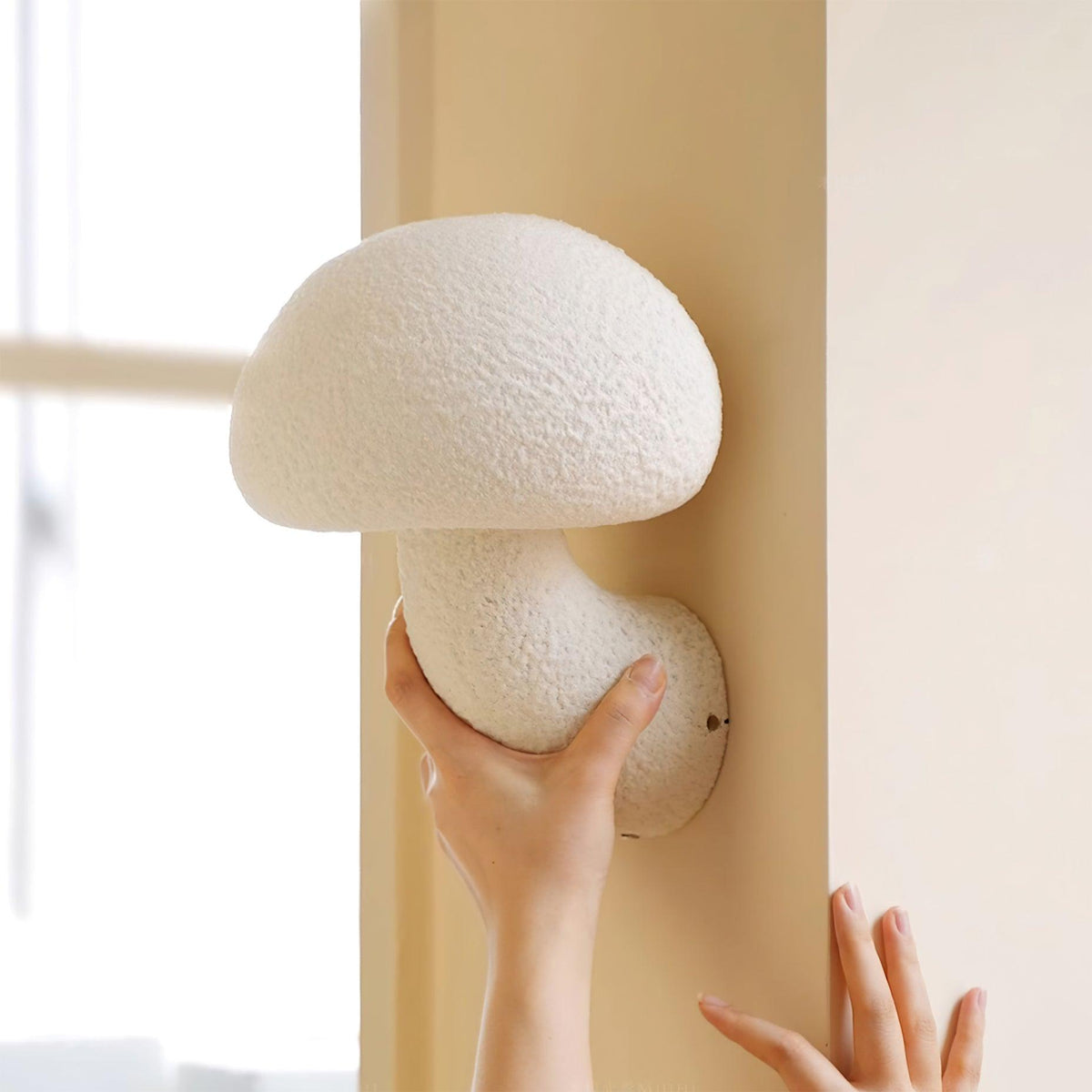 Mior Individual Creativity Mushroom Resin Wall Lamp