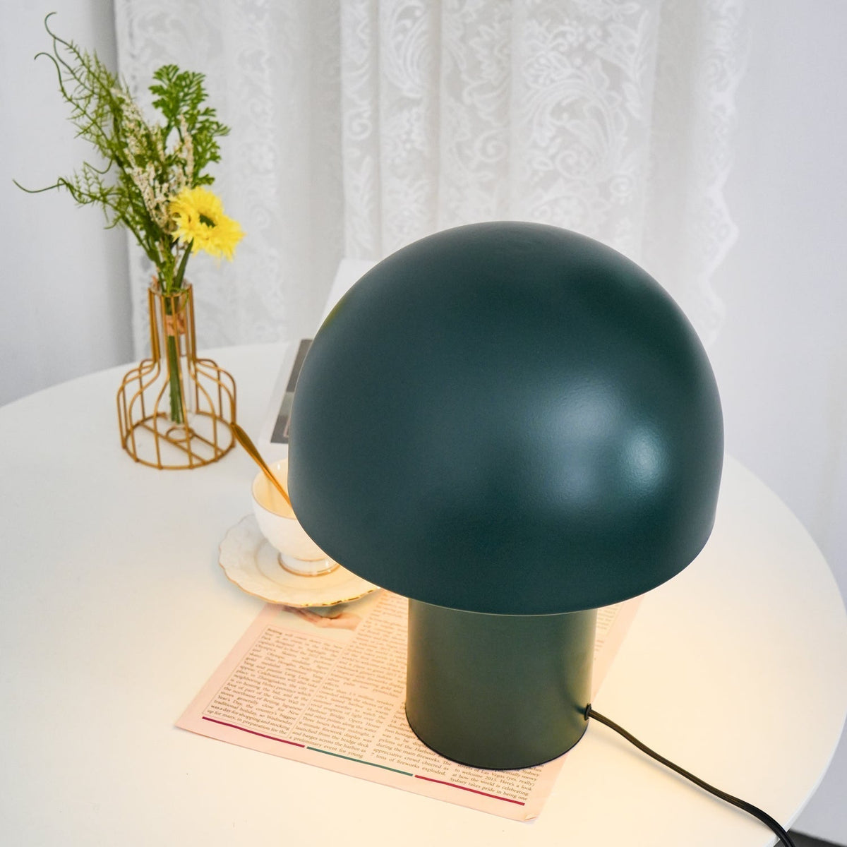 Urathen Retro Table Lamp