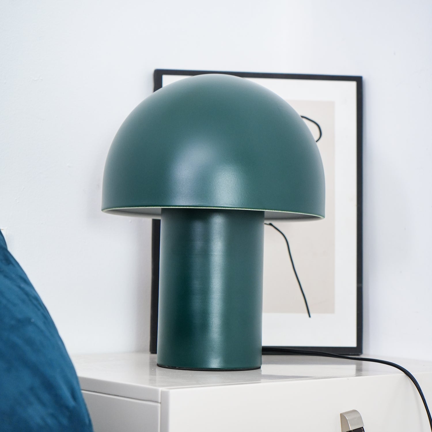 Urathen Retro Table Lamp