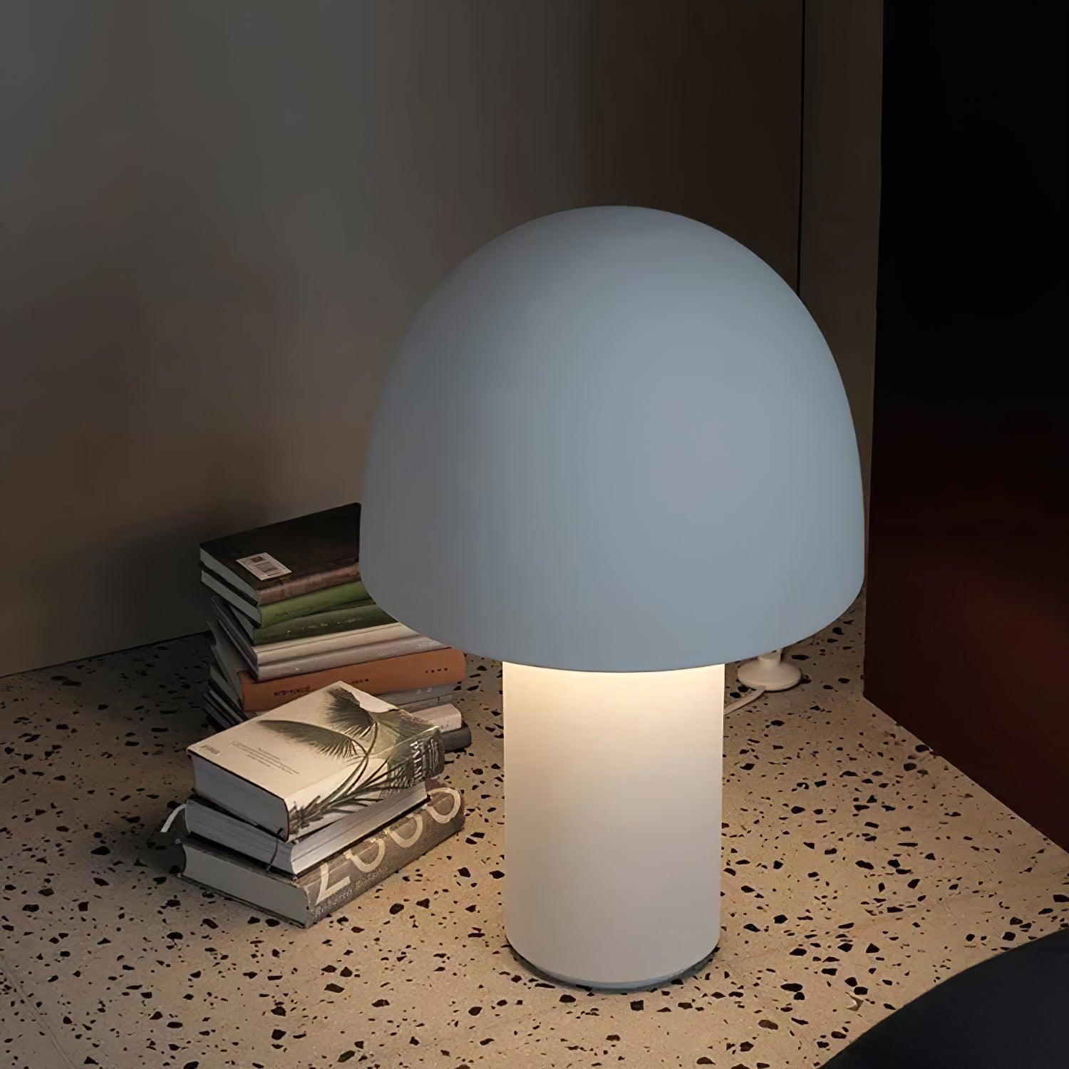 Urathen Retro Table Lamp