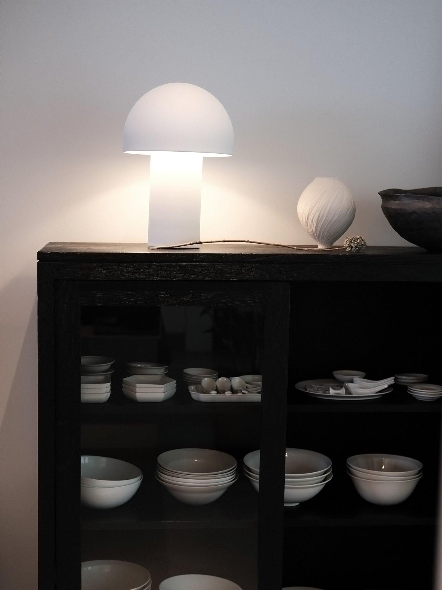 Urathen Retro Table Lamp