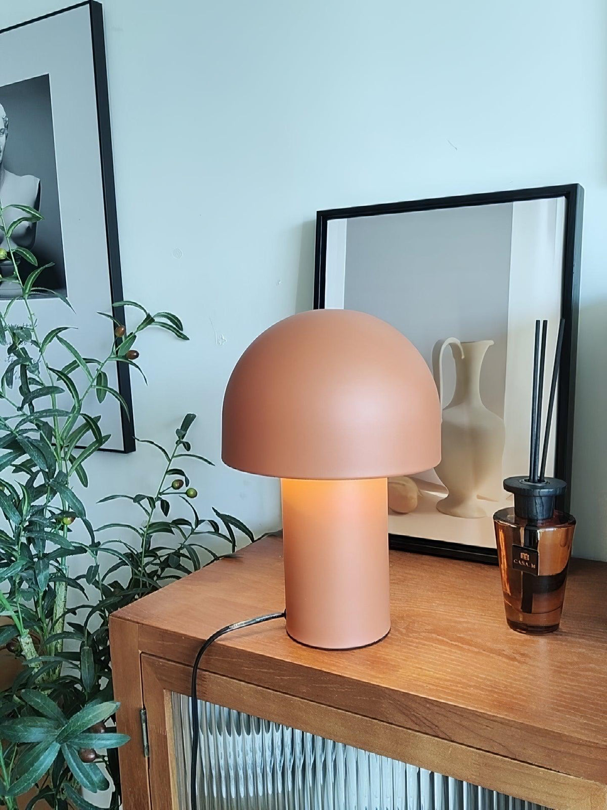 Urathen Retro Table Lamp