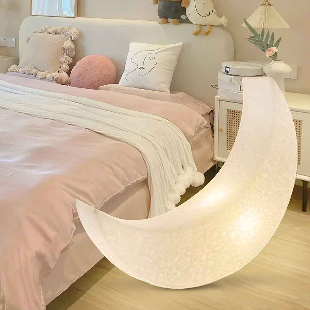 Zetheor Crescent Moon Resin Floor Lamp
