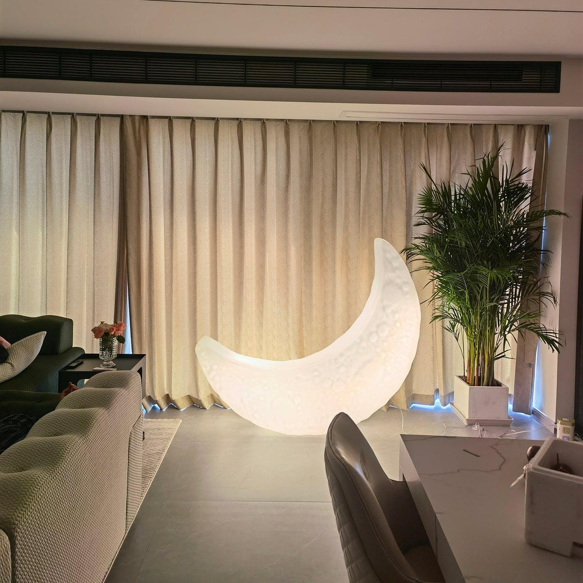 Zetheor Crescent Moon Resin Floor Lamp
