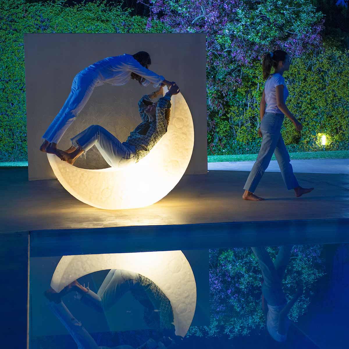 Zetheor Crescent Moon Resin Floor Lamp