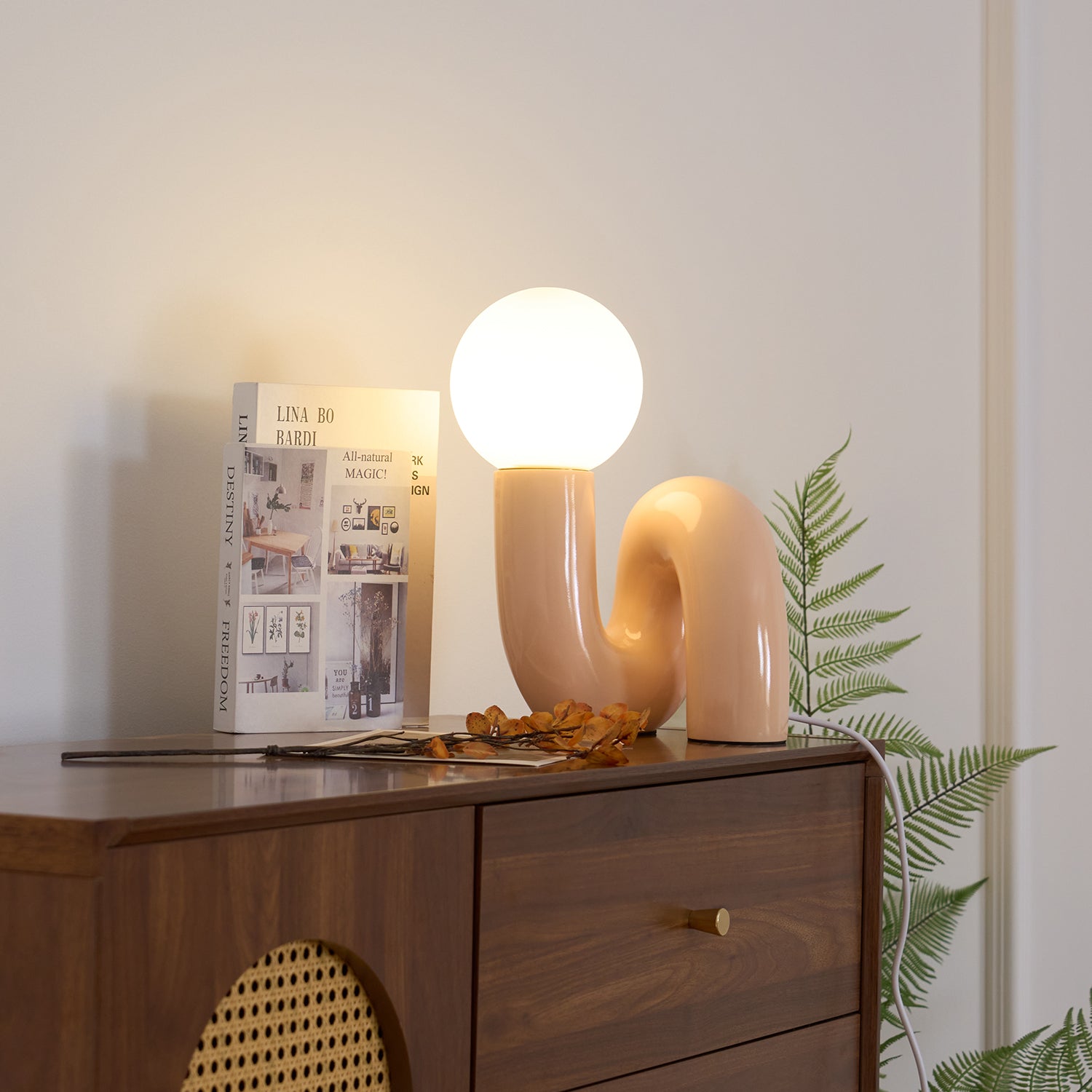 Soreeon Lamp Playful N Shape All White