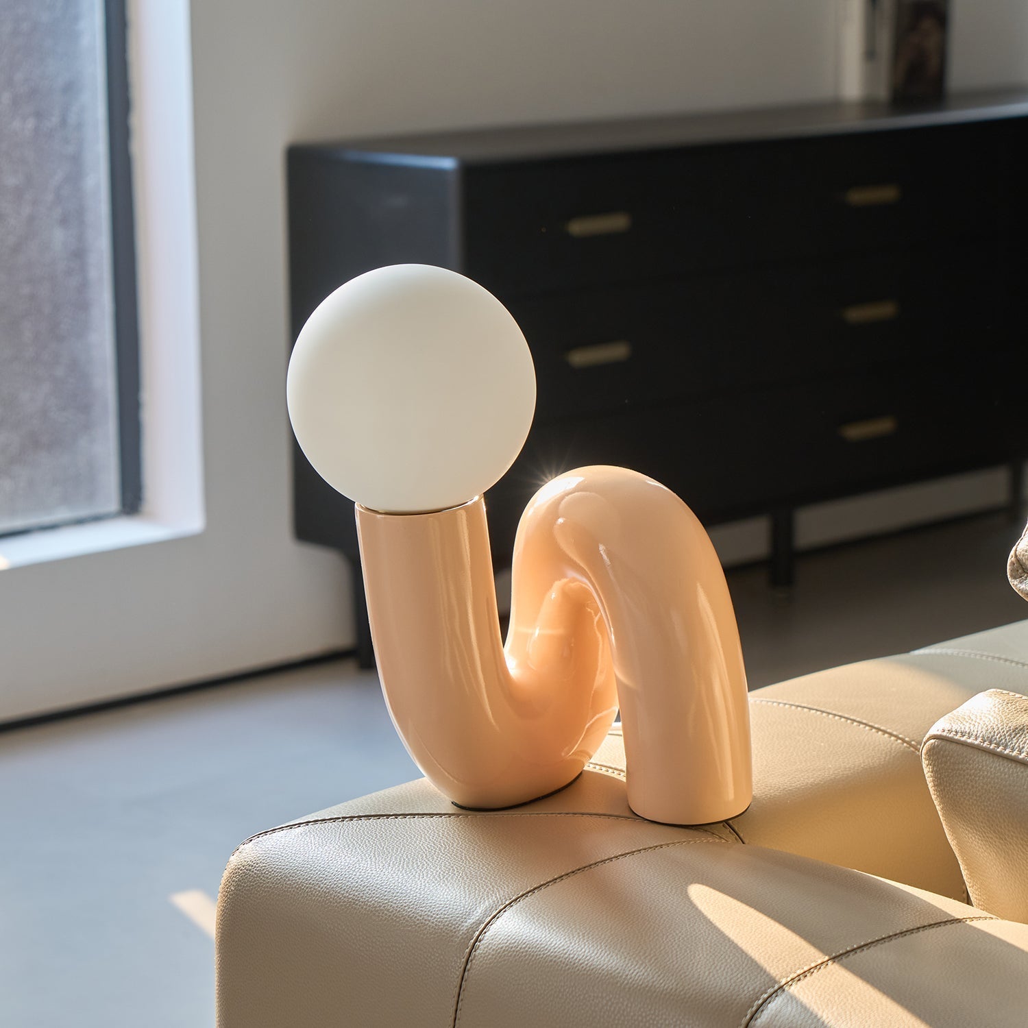 Soreeon Lamp Playful N Shape All White