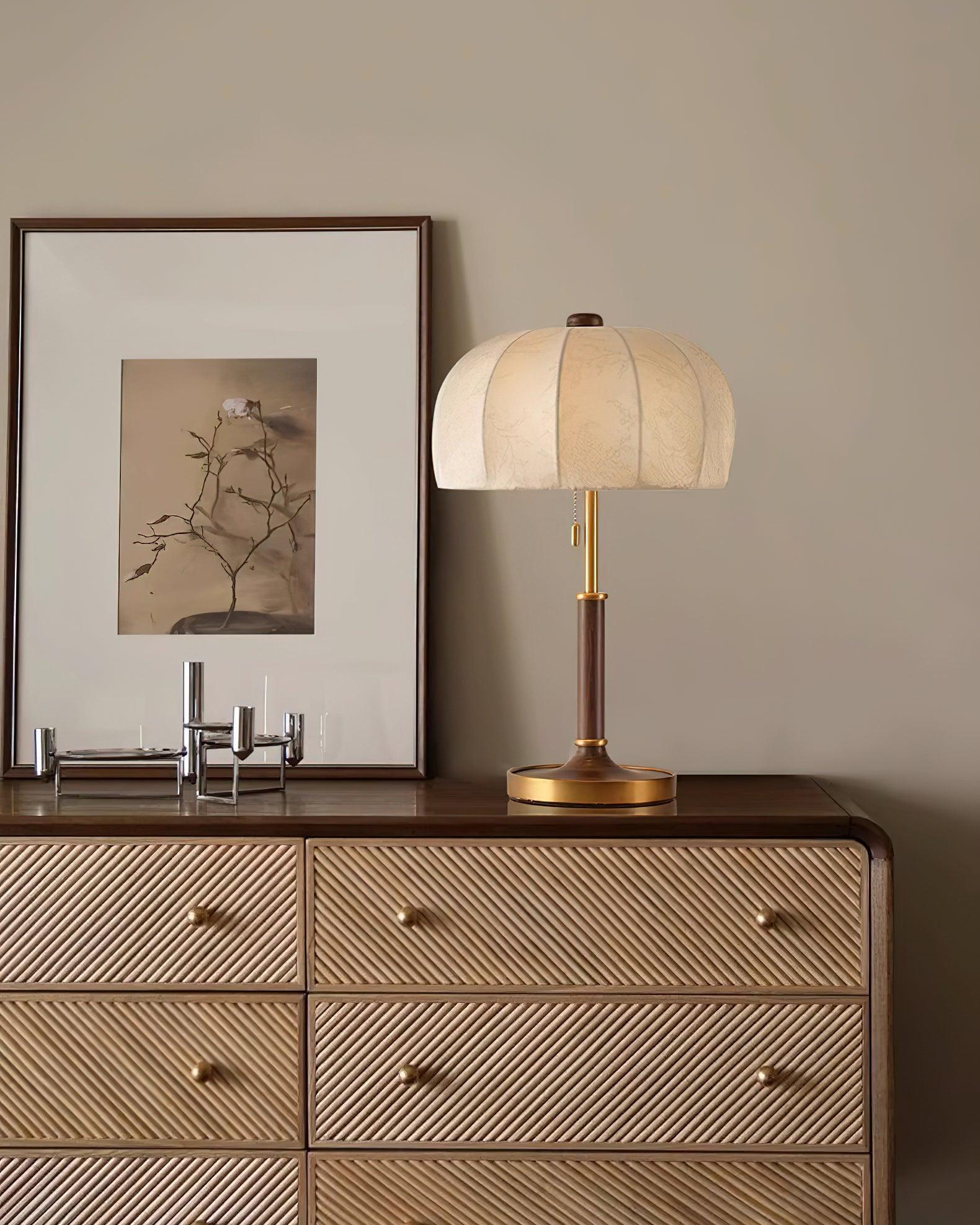 Nalemu Wood Fabric Retro Table Lamp