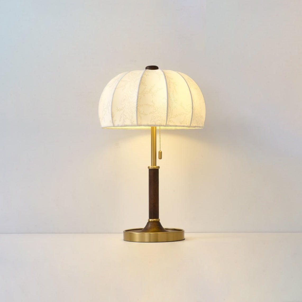 Nalemu Wood Fabric Retro Table Lamp