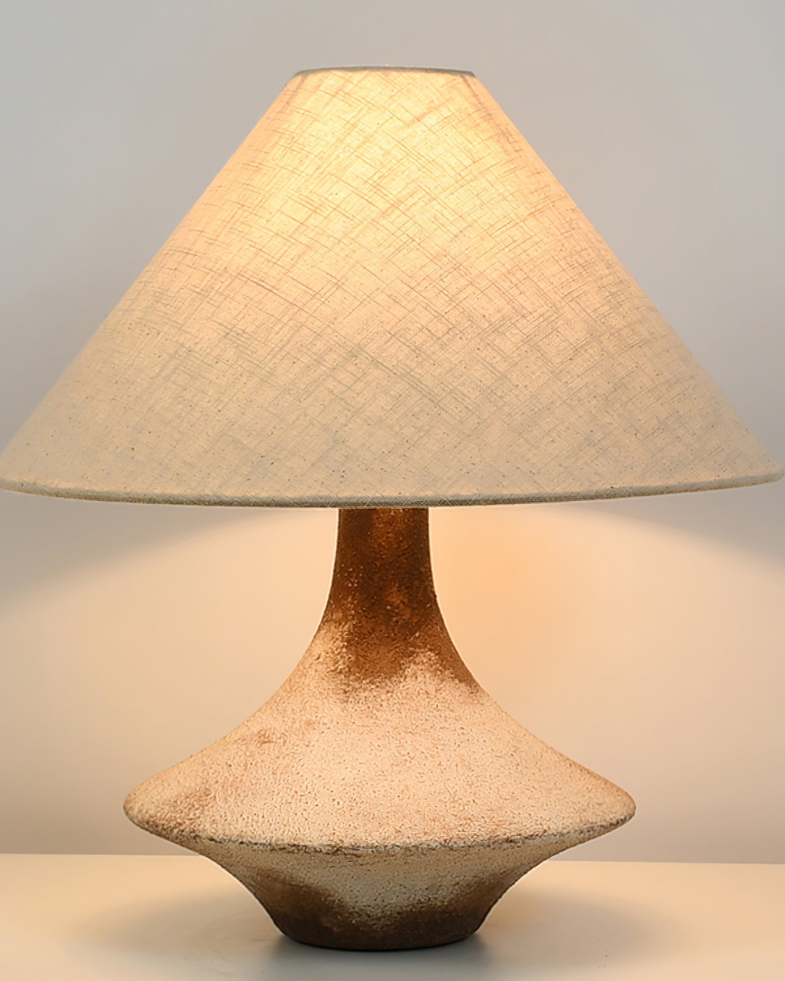 Navoer Fabric Artistic Table Lamp
