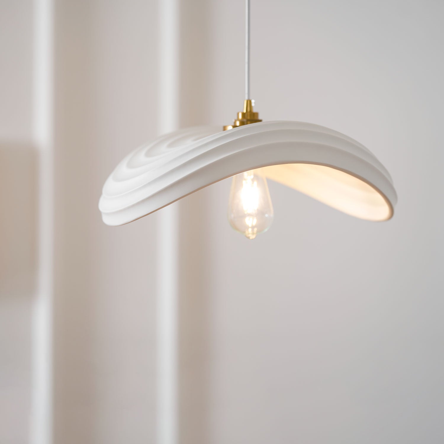 Lucaneria Modern Resin Pendant Light