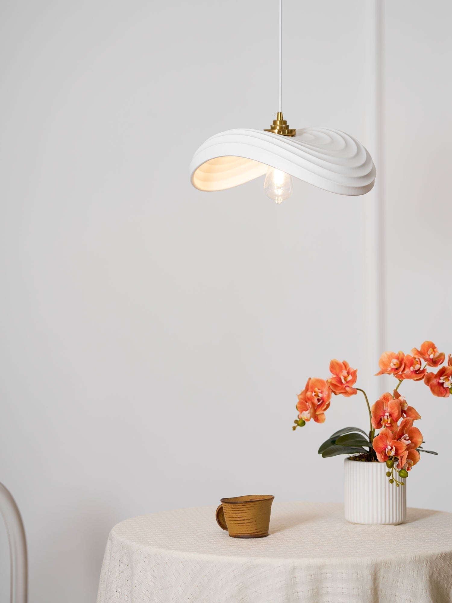 Lucaneria Modern Resin Pendant Light