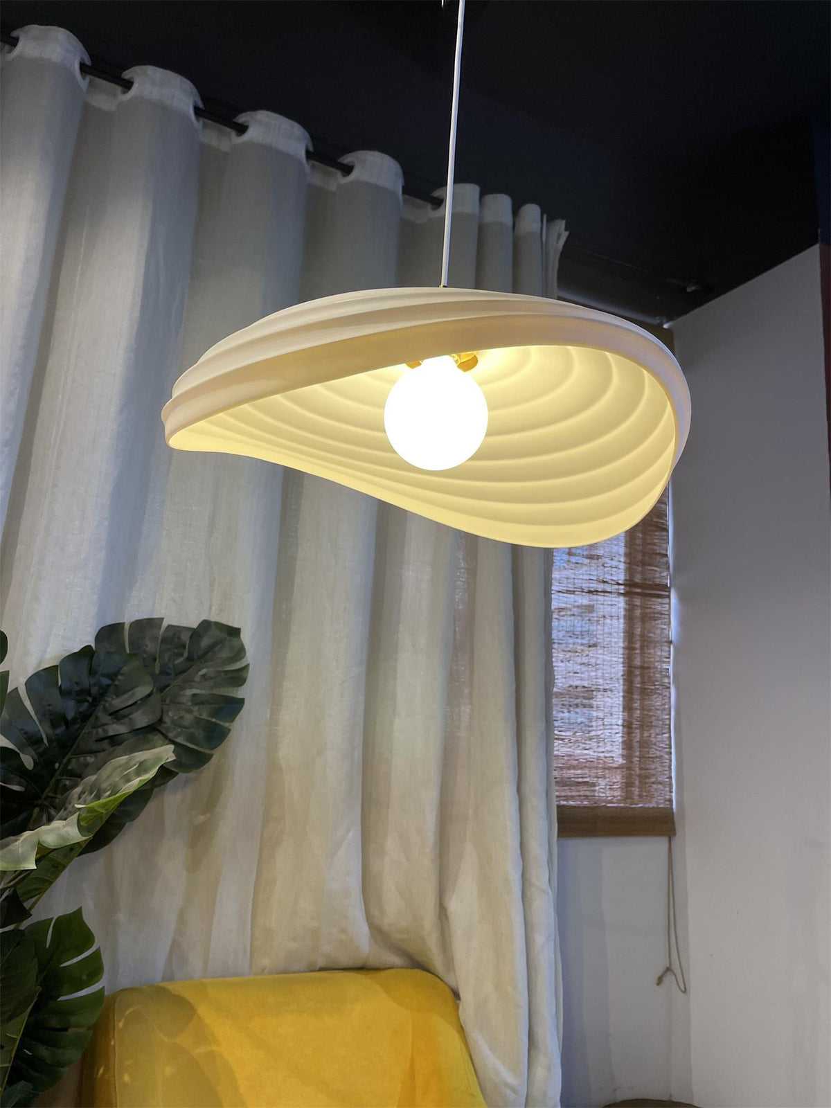 Lucaneria Modern Resin Pendant Light