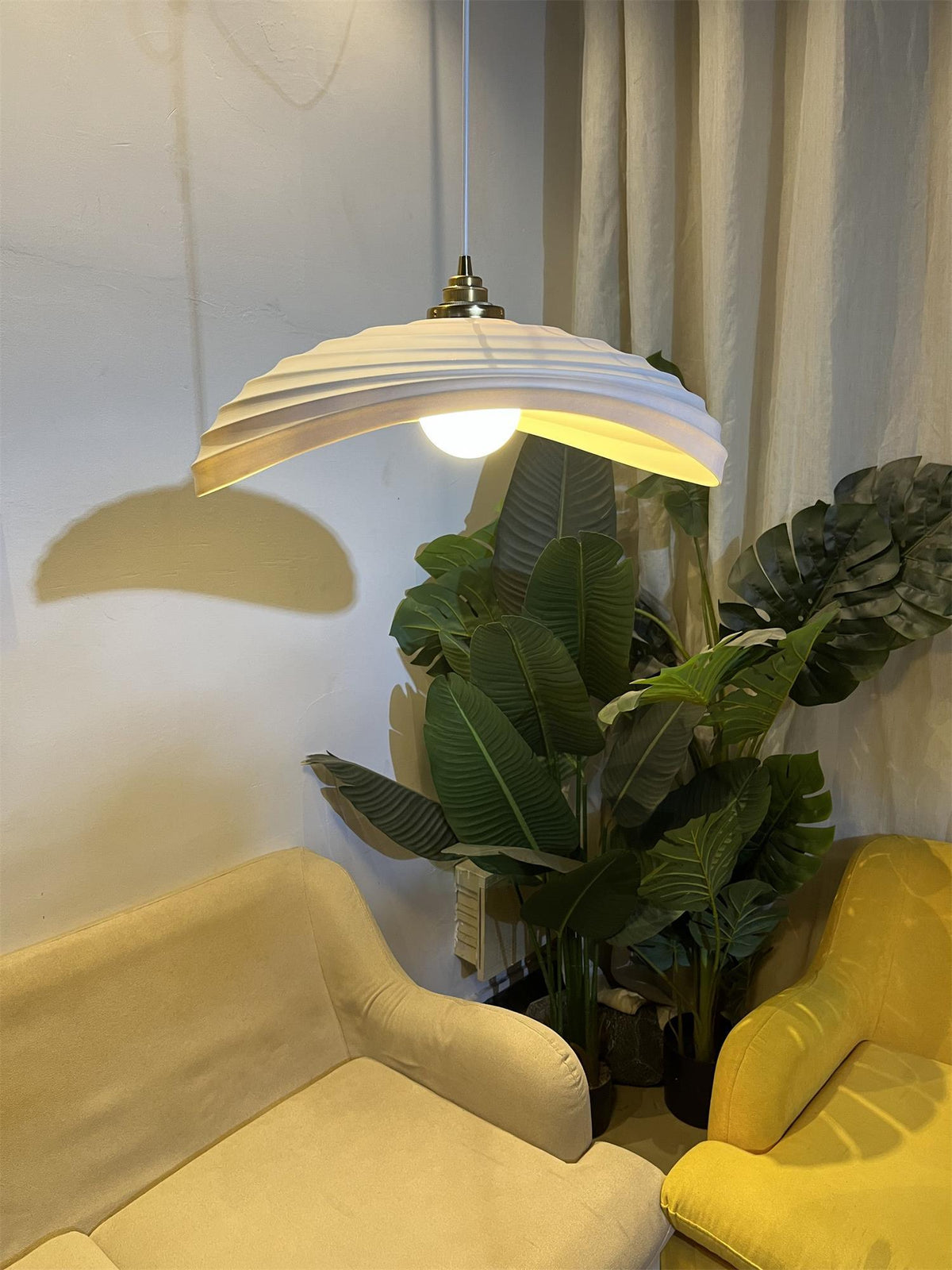 Lucaneria Modern Resin Pendant Light