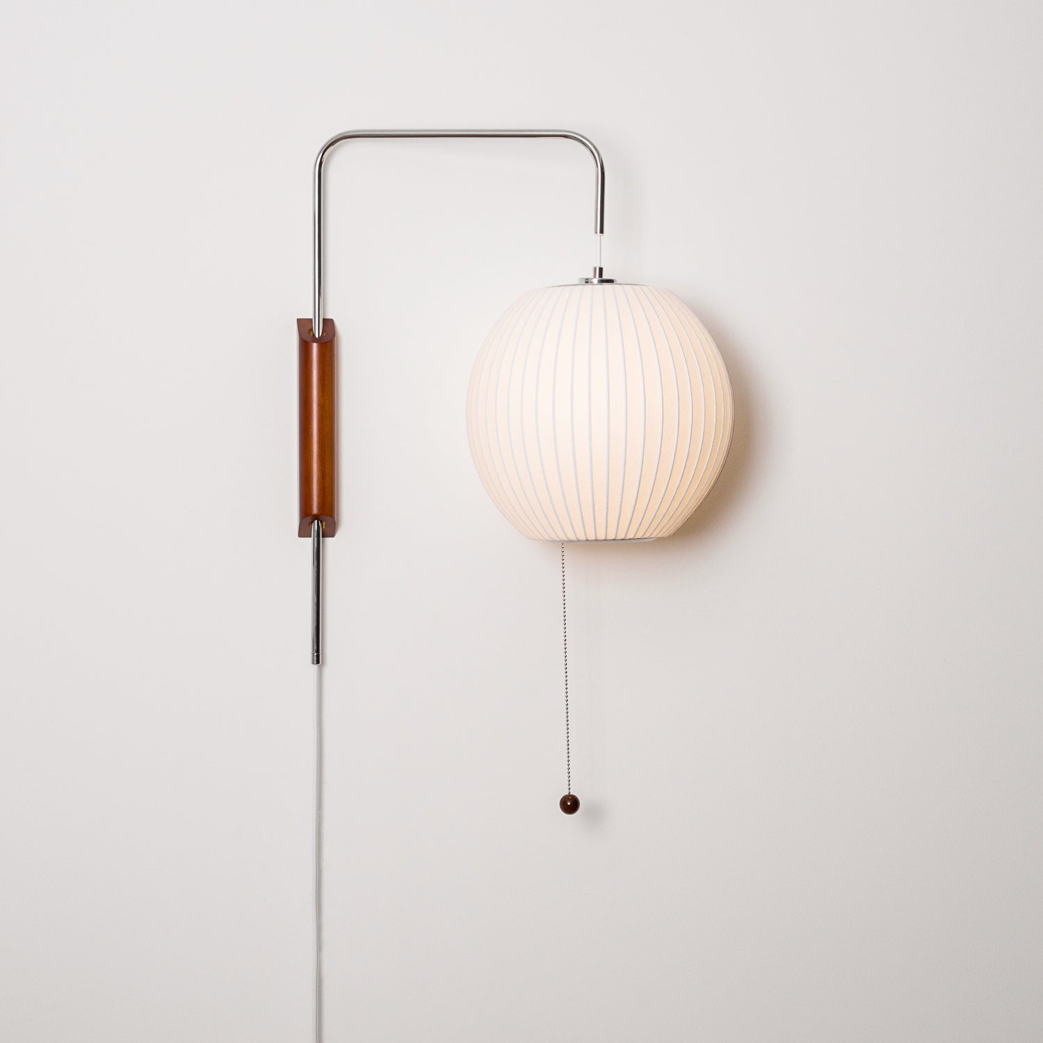 Lustra Wall Sconce Walnut Ball - Neutral Decor