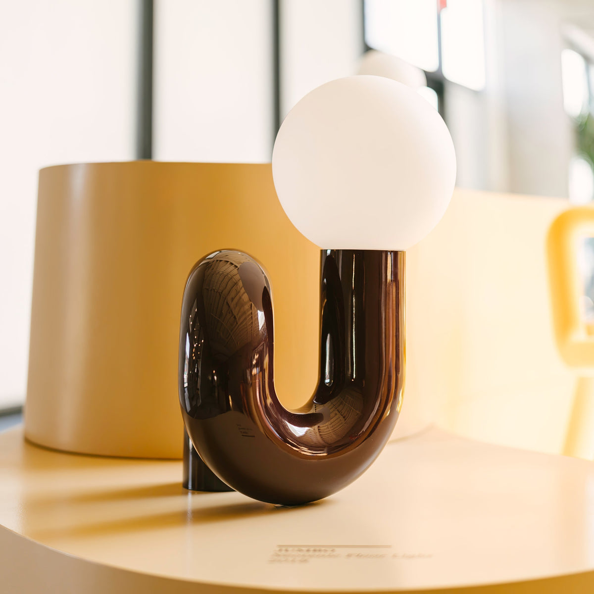 Soreeon Lamp Playful N Shape All White