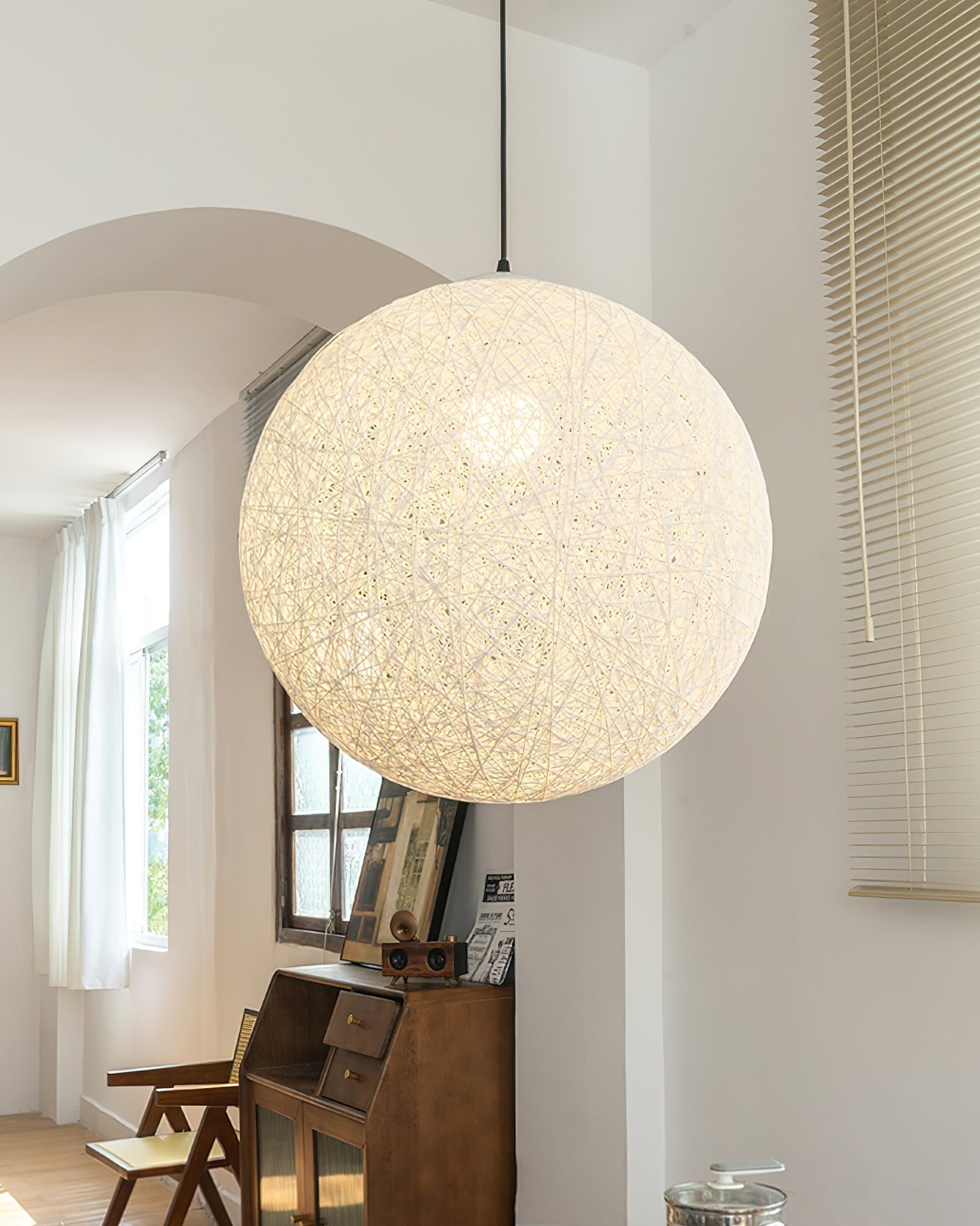 Cashae Modern Minimalist Sphere Pendant Light
